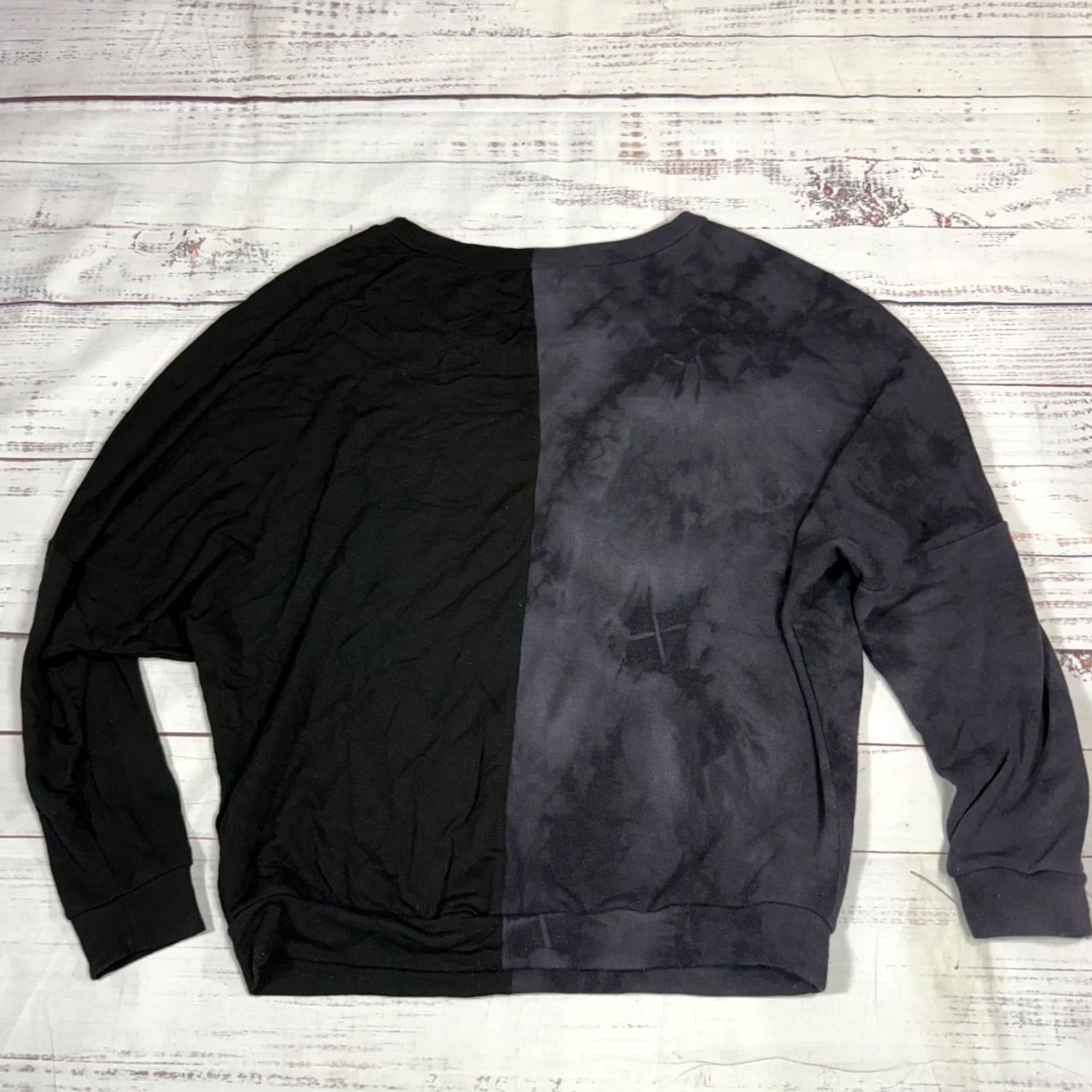 Vintage J. Roberts Sweatshirt Sz S Gray/Black Long Sleeve Pullover Womens *bleach stain* Size S / US 4 / IT 40 - 4 Thumbnail