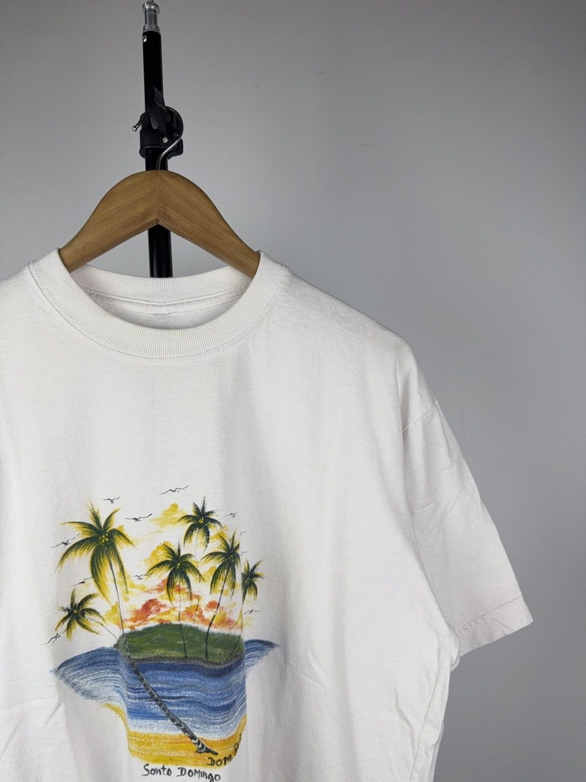 Vintage Vintage 90s Retro Santo Domingo Caribbean Print Sunset Tee Size US L / EU 52-54 / 3 - 2 Thumbnail