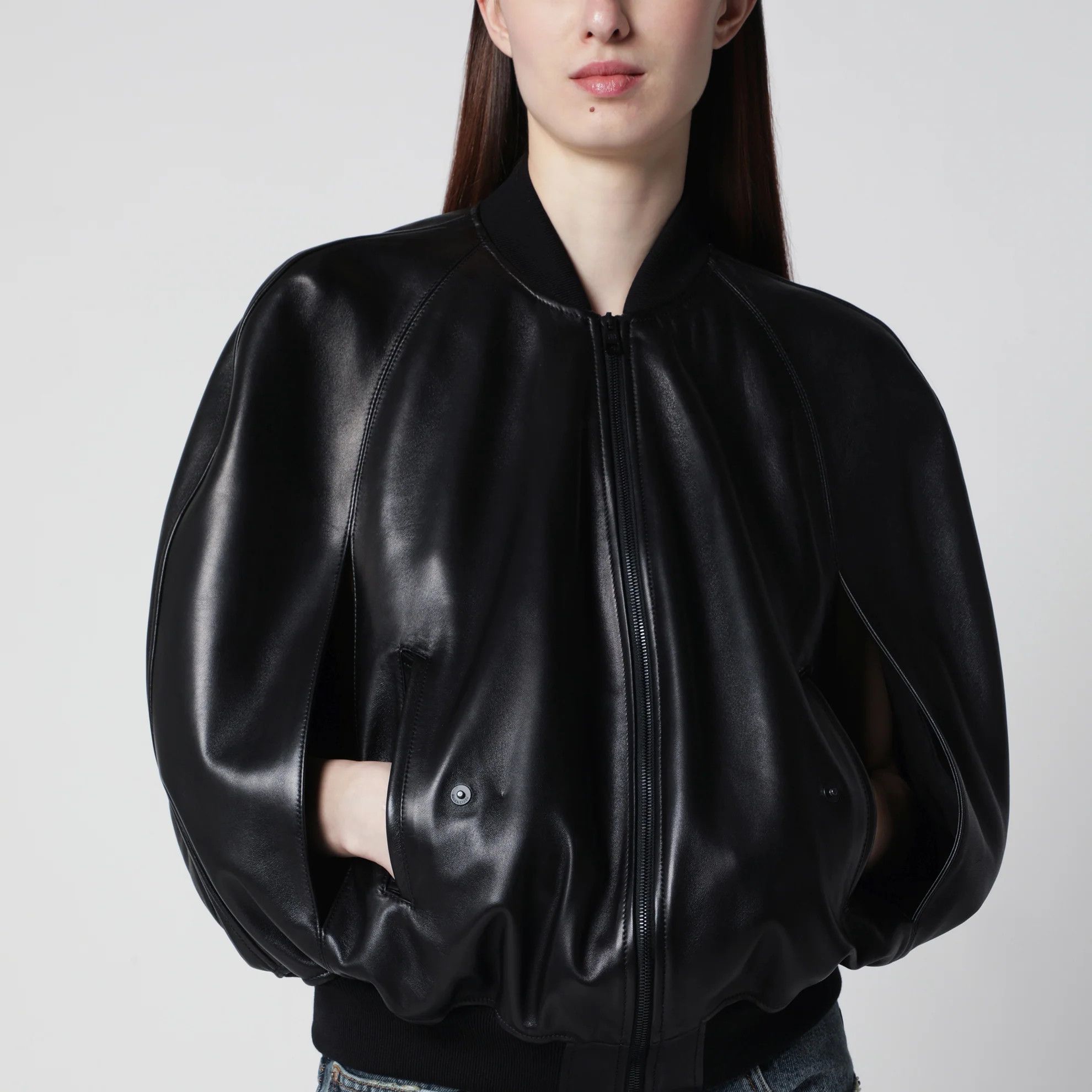 Balenciaga o1d2blof0426 Leather Bomber Jacket in Black Size XS / US 0-2 / IT 36-38 - 1 Thumbnail