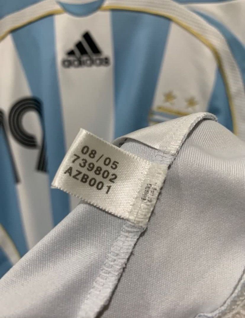 Adidas 2006 Argentina home kit jersey No.19 Messi Size US XL / EU 56 / 4 - 3 Thumbnail