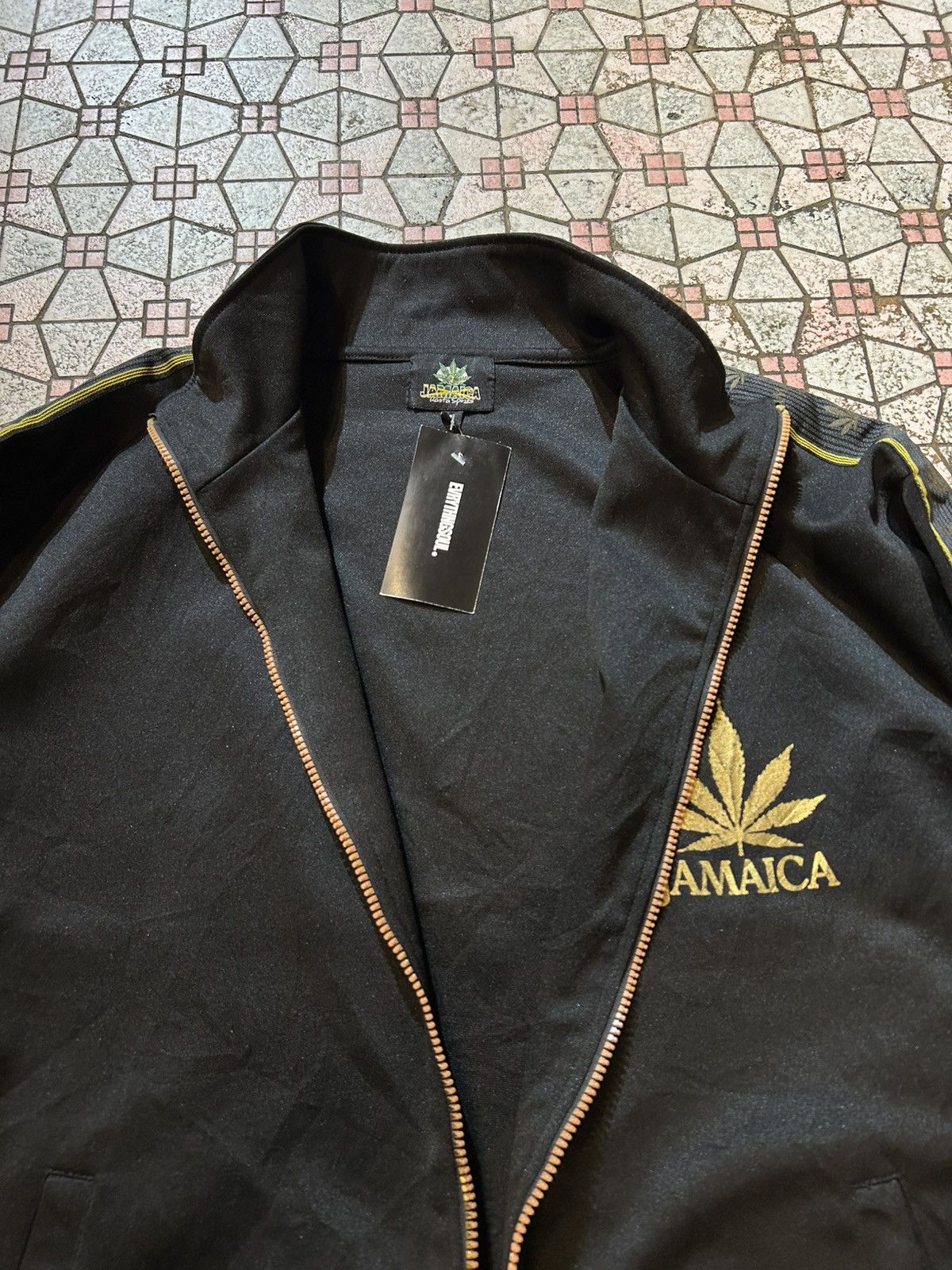 Other Jamaica Rasta Spirit Zipper Track Top Size US L / EU 52-54 / 3 - 4 Thumbnail