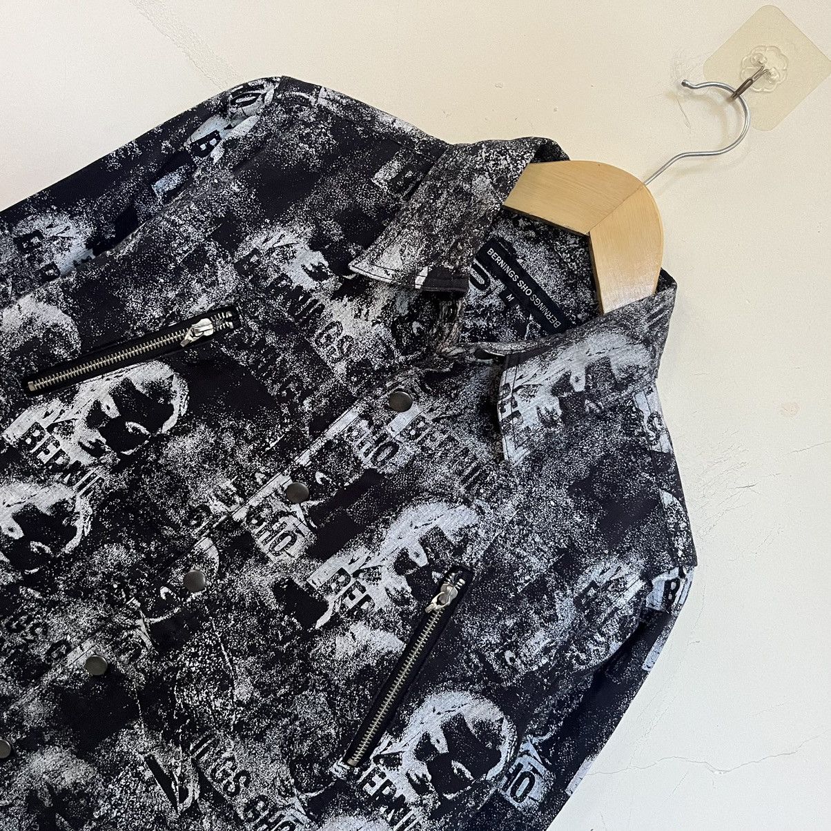 Japanese Brand Hysteric glamour bernings sho newspaper magazine punk shirts Size US M / EU 48-50 / 2 - 3 Thumbnail
