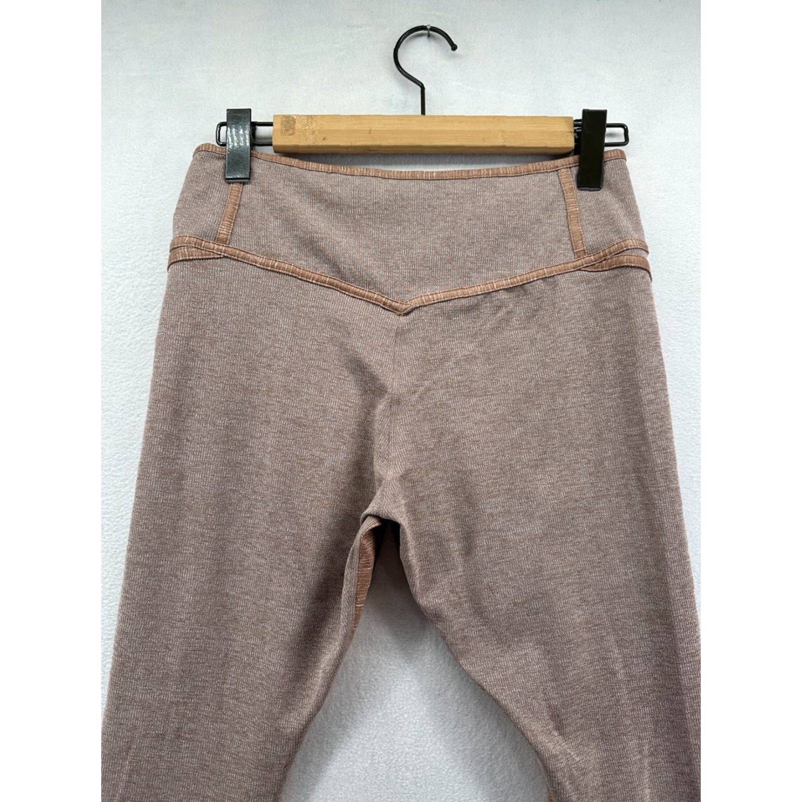 Nike VINTAGE Nike Compression Leggings Brown Women's L Mid Rise Gym Yoga Size 36" / US 14 / IT 50 - 5 Thumbnail