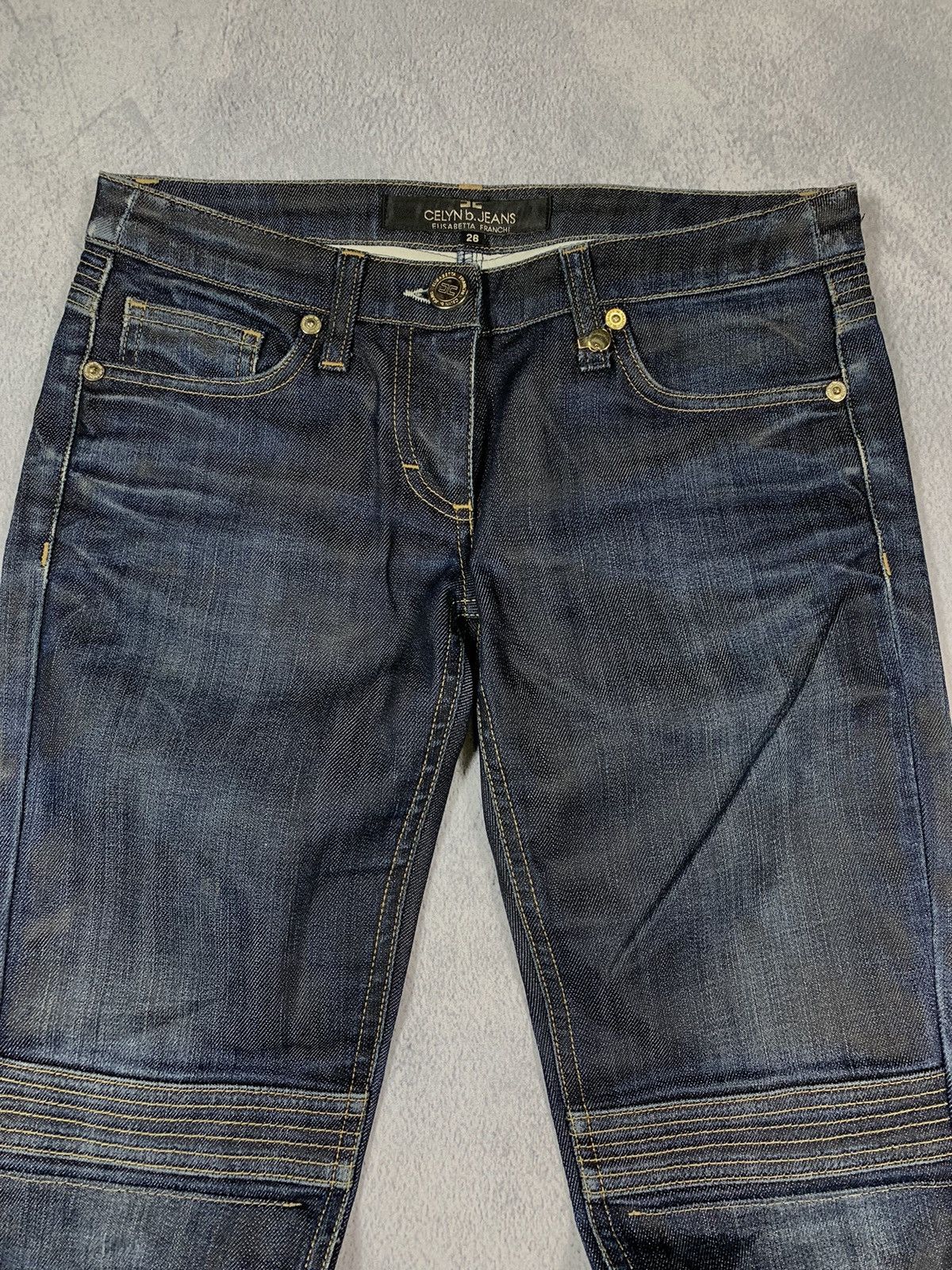 Japanese Brand × Vintage Vintage Y2K style Japanese faded denim jeans streetwear 26 Size 26" / US 2 / IT 38 - 2 Thumbnail