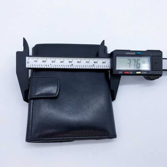 Salvatore Ferragamo Salvatore Ferragamo Black Leather Wallet with Gold Accent Size ONE SIZE - 13 Thumbnail