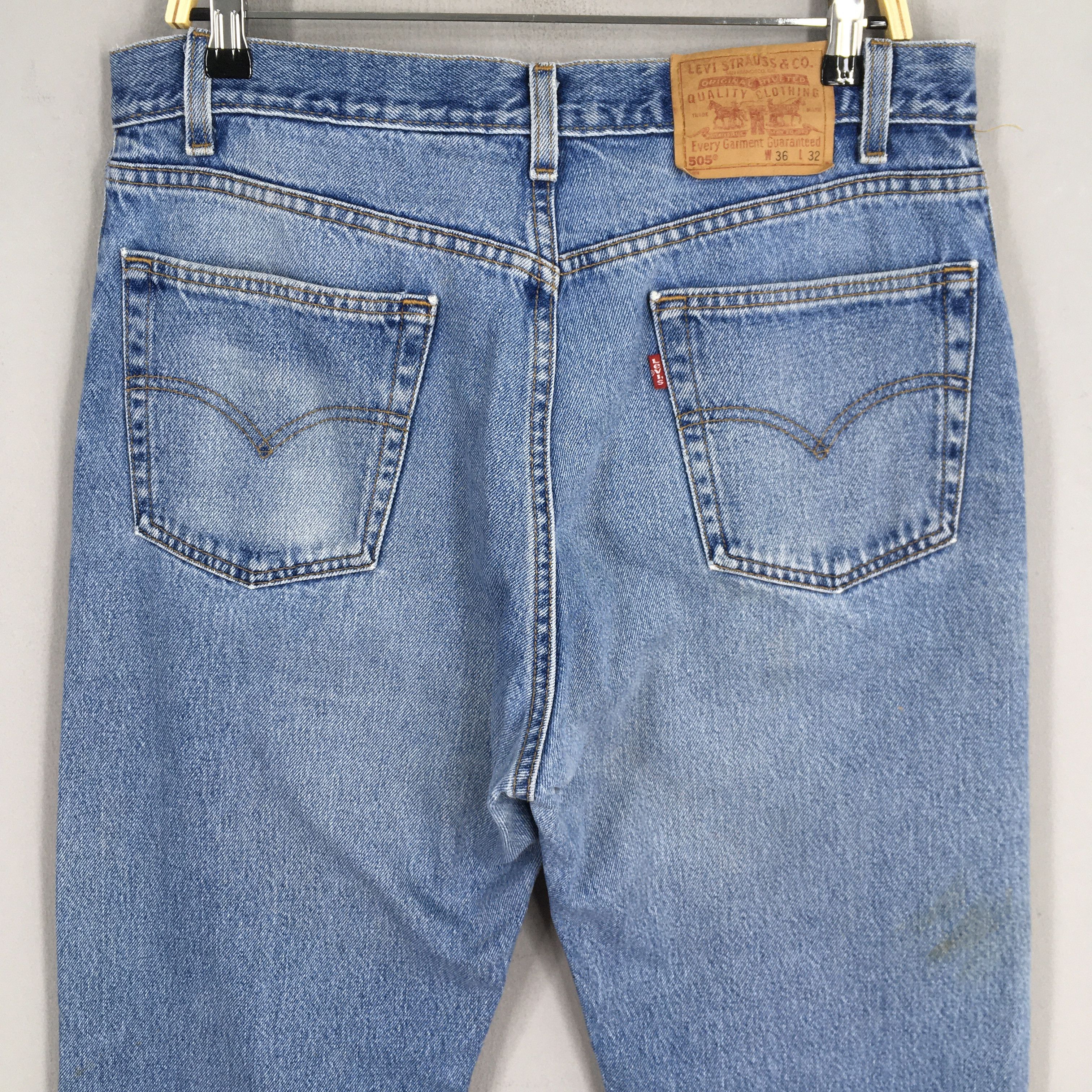 Levi's Size 33x30 Vintage Levi's 505 Light Wash Zipper Jeans S272 Size US 33 - 11 Thumbnail