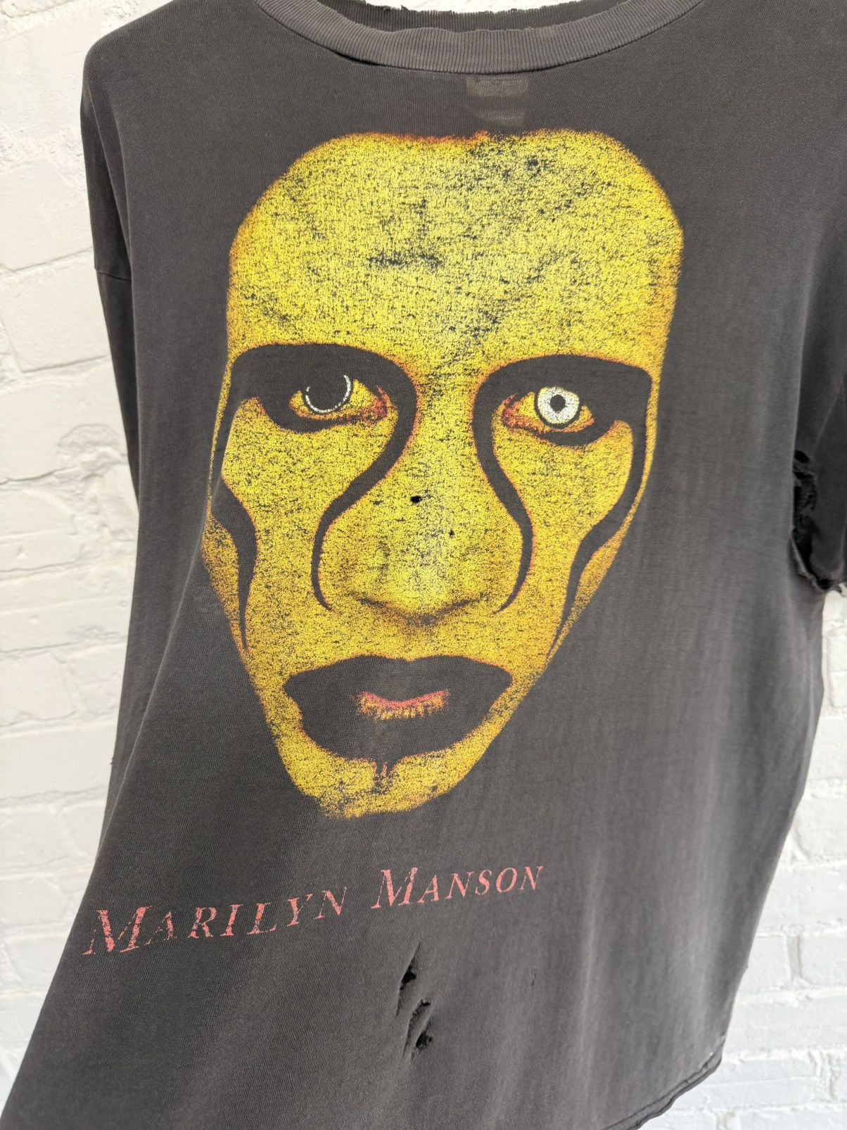 Marilyn Manson Vintage 90's Marilyn Manson Sex is Dead thrashed shirt Size US XL / EU 56 / 4 - 2 Thumbnail