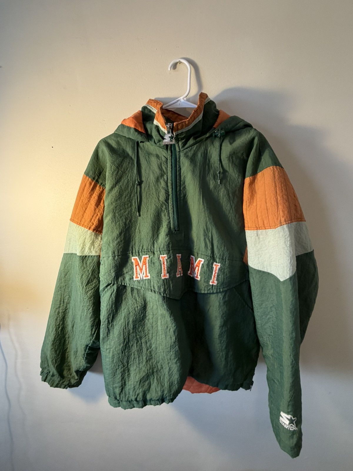 Starter Vintage Starter Miami Hurricanes Coat Size US L / EU 52-54 / 3 - 1 Thumbnail