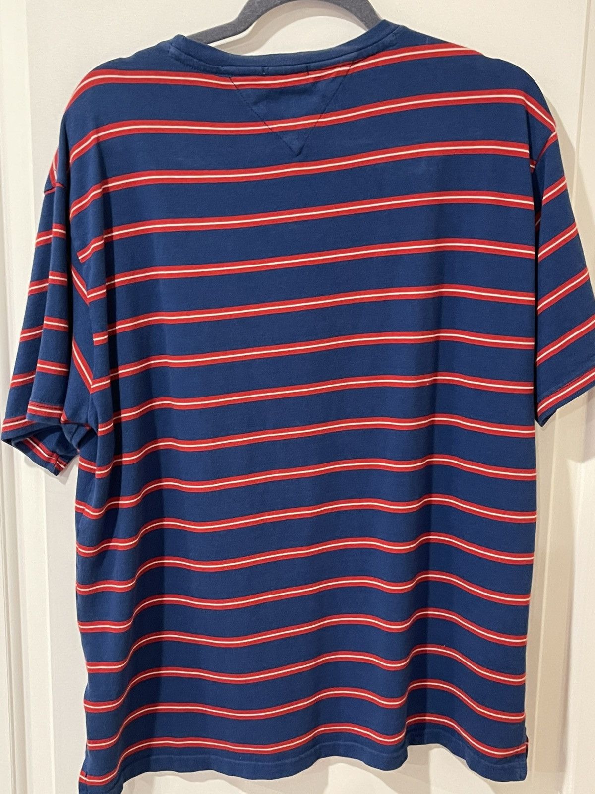 Tommy Hilfiger Tommy Hilfiger Jeans Retro Tee Men’s Striped blue and red Size US L / EU 52-54 / 3 - 3 Thumbnail