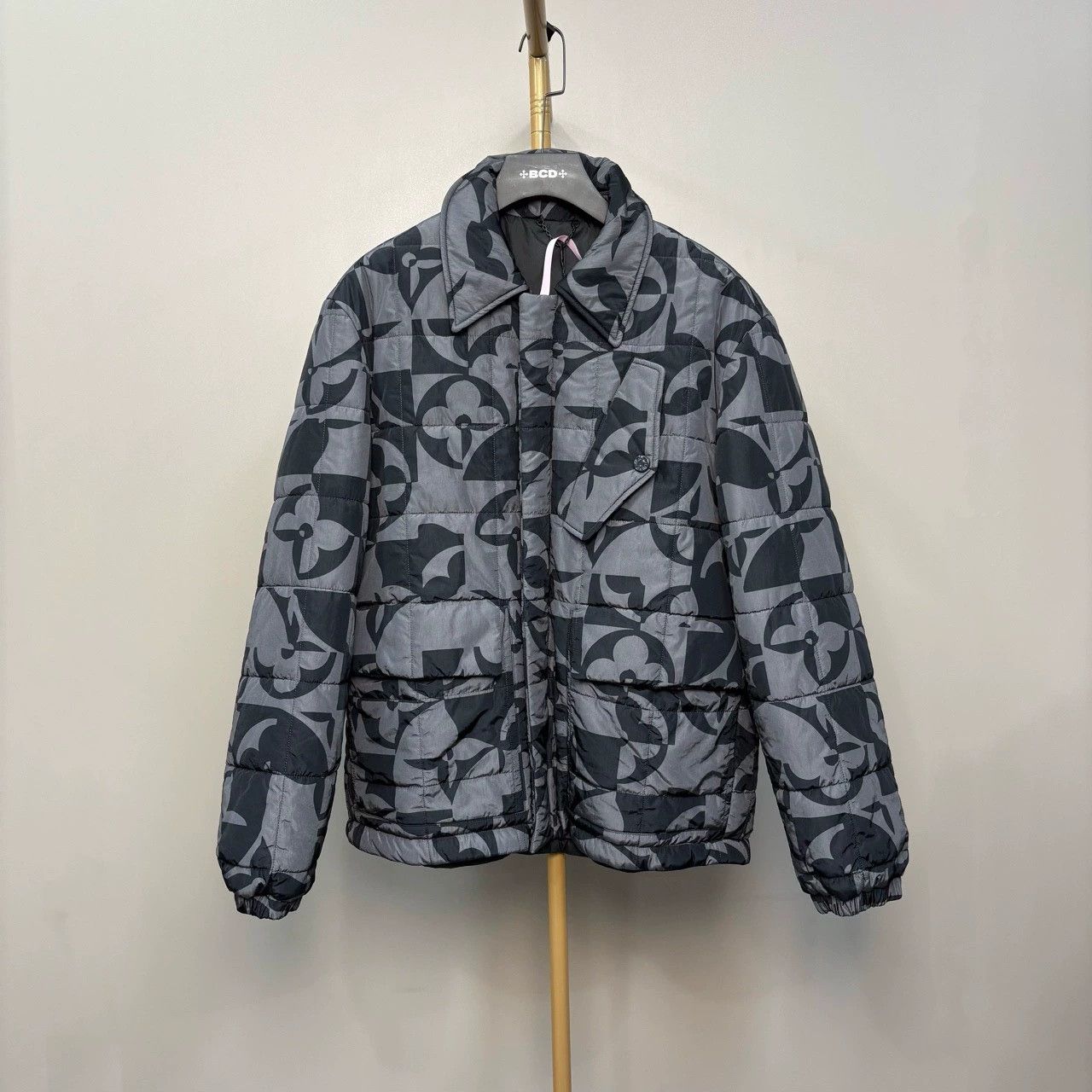 Louis Vuitton louis vuitton irregular print cotton jacket Size US M / EU 48-50 / 2 - 1 Thumbnail