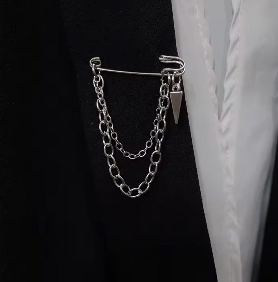 Jewelry Chain Brooch Decoration Tassel Chain Pin Size ONE SIZE - 2 Thumbnail