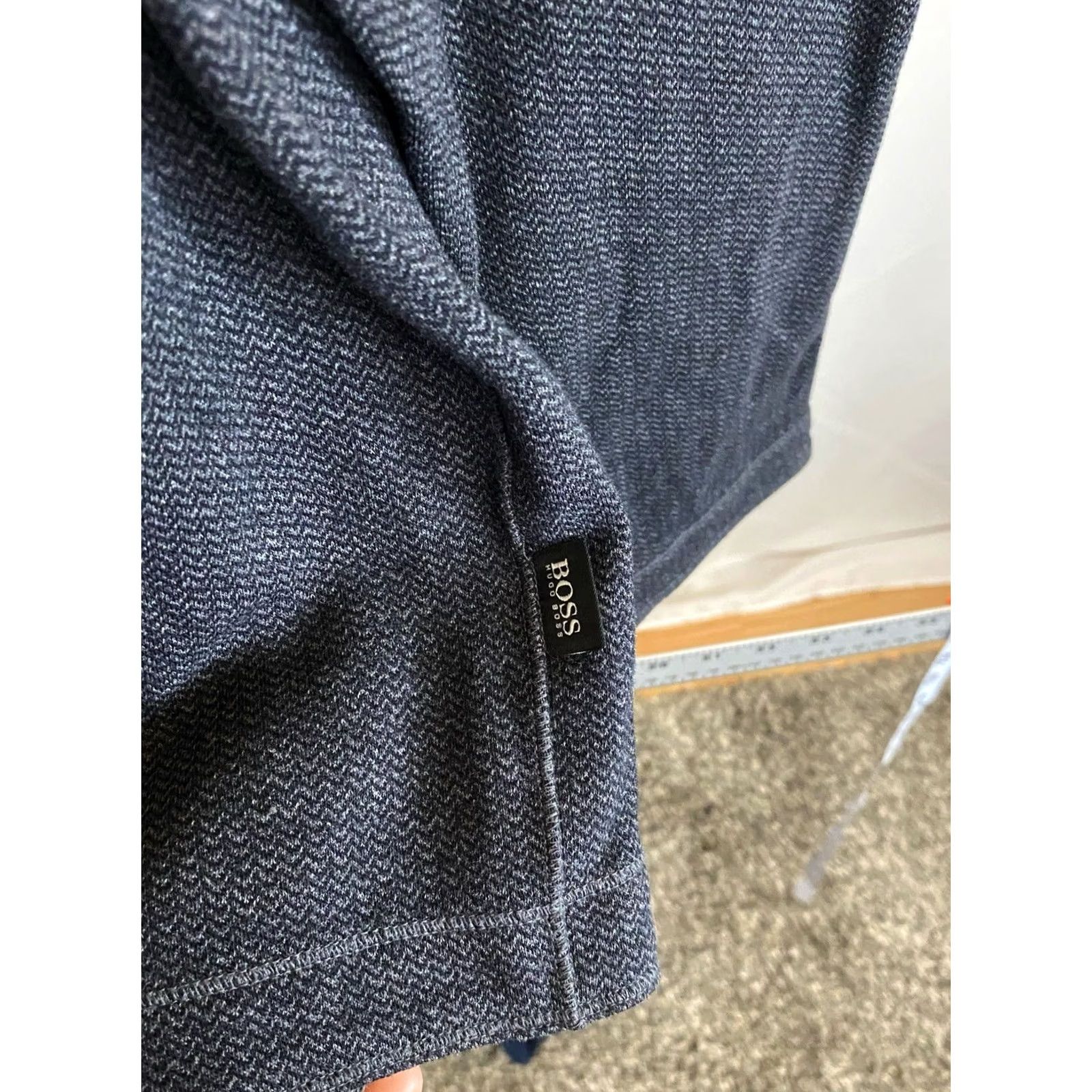 Hugo Boss Hugo Boss Sweater Men Large L Gray Zippered Track Length 27.5 Size US L / EU 52-54 / 3 - 3 Thumbnail