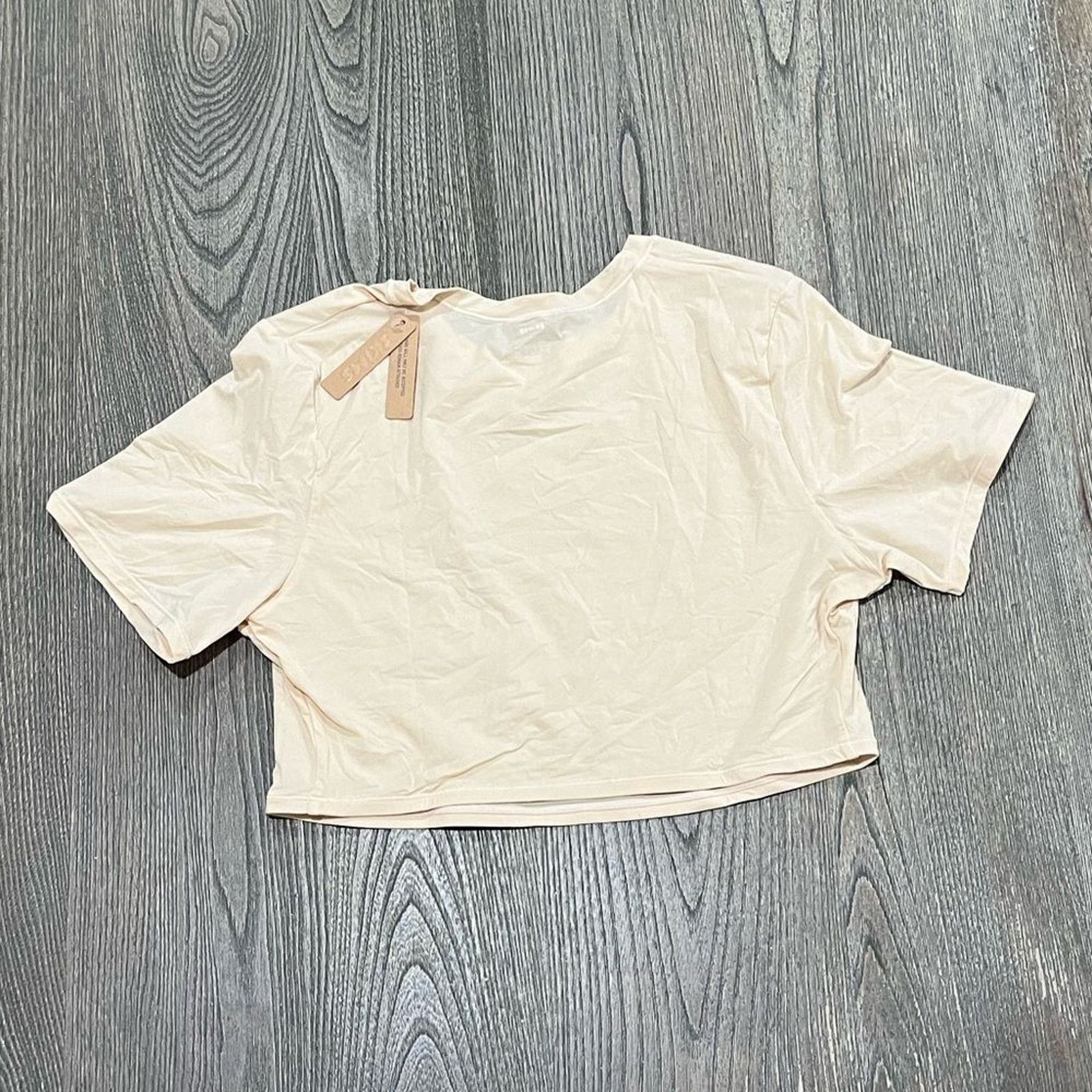 SKIMS NWT Skims Fits Everybody Super Cropped T-Shirt Sand 2X Size XXL / US 16-18 / IT 52-54 - 4 Thumbnail