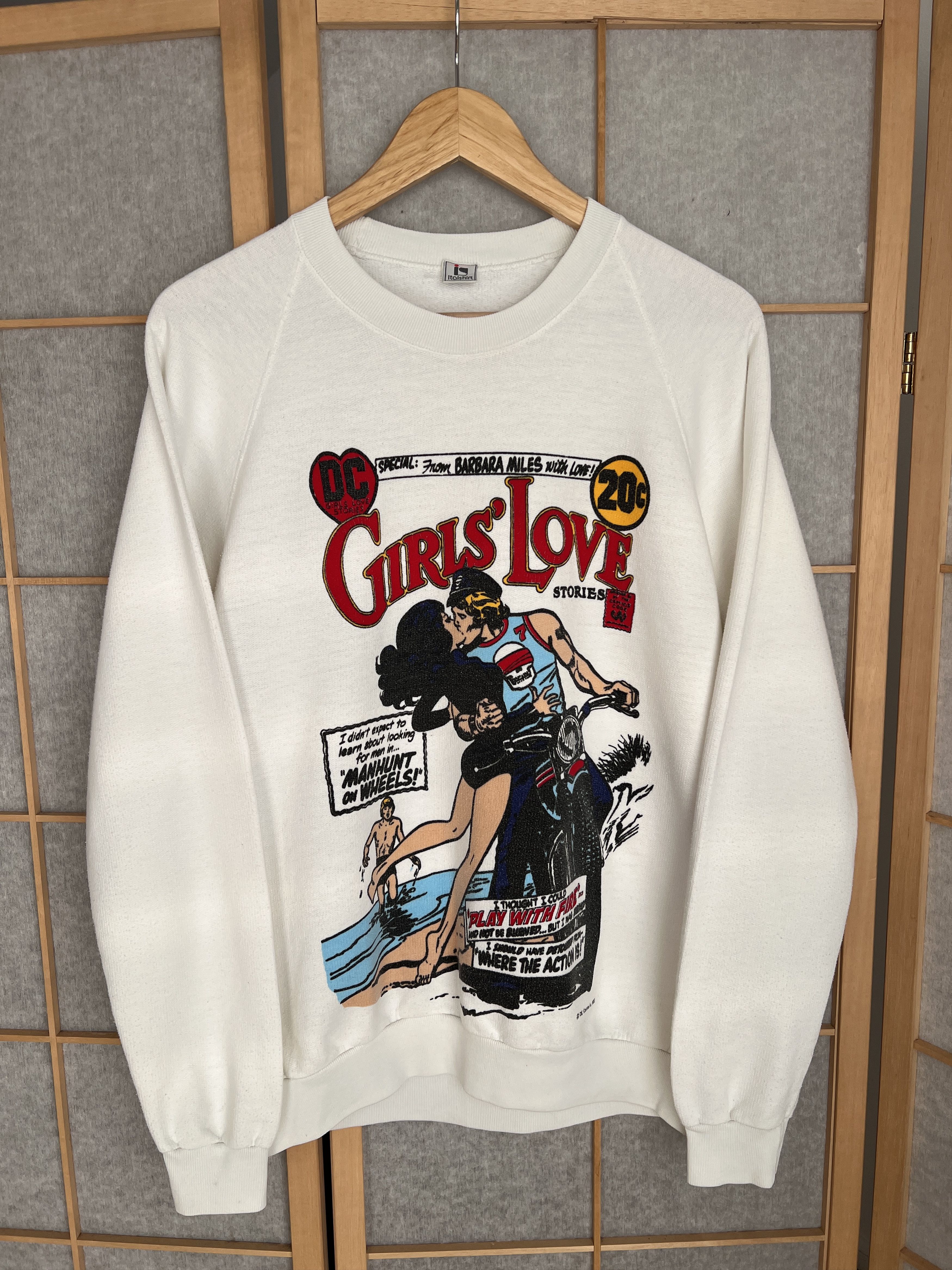 DC Comics Very rare! 1982 DC Comics Girls love stories sweatshirt Size US M / EU 48-50 / 2 - 1 Thumbnail