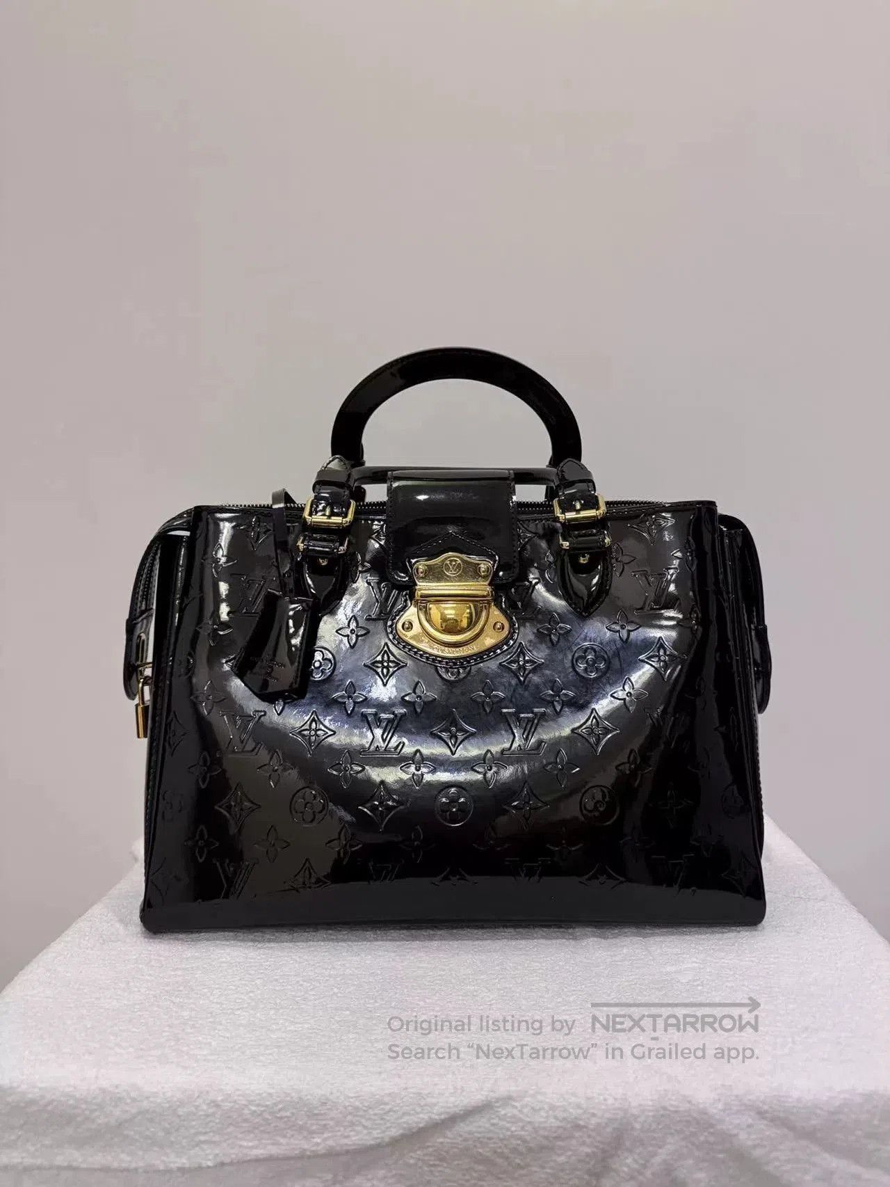 Louis Vuitton Louis Vuitton Patent Leather Handbag. Size ONE SIZE - 1 Thumbnail