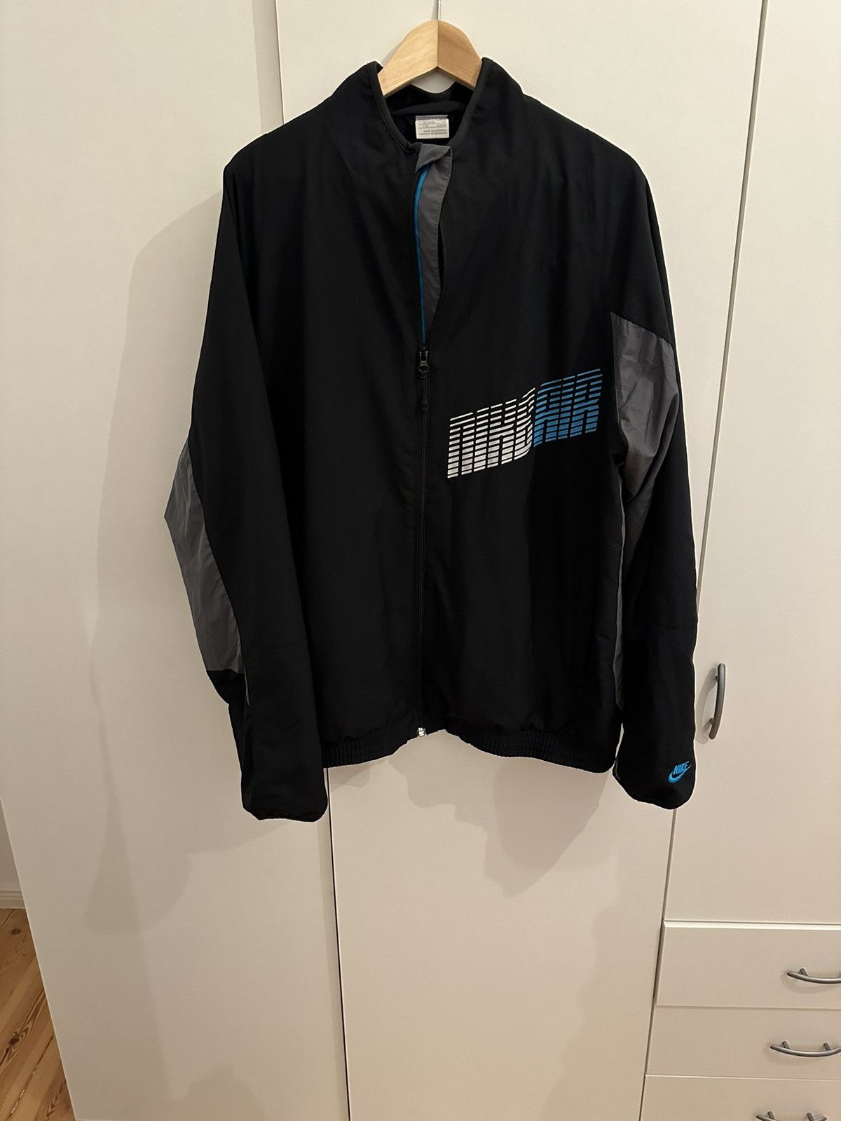 Nike Air Max Jacket Windbreaker Size XL Vintage Jacke Retro