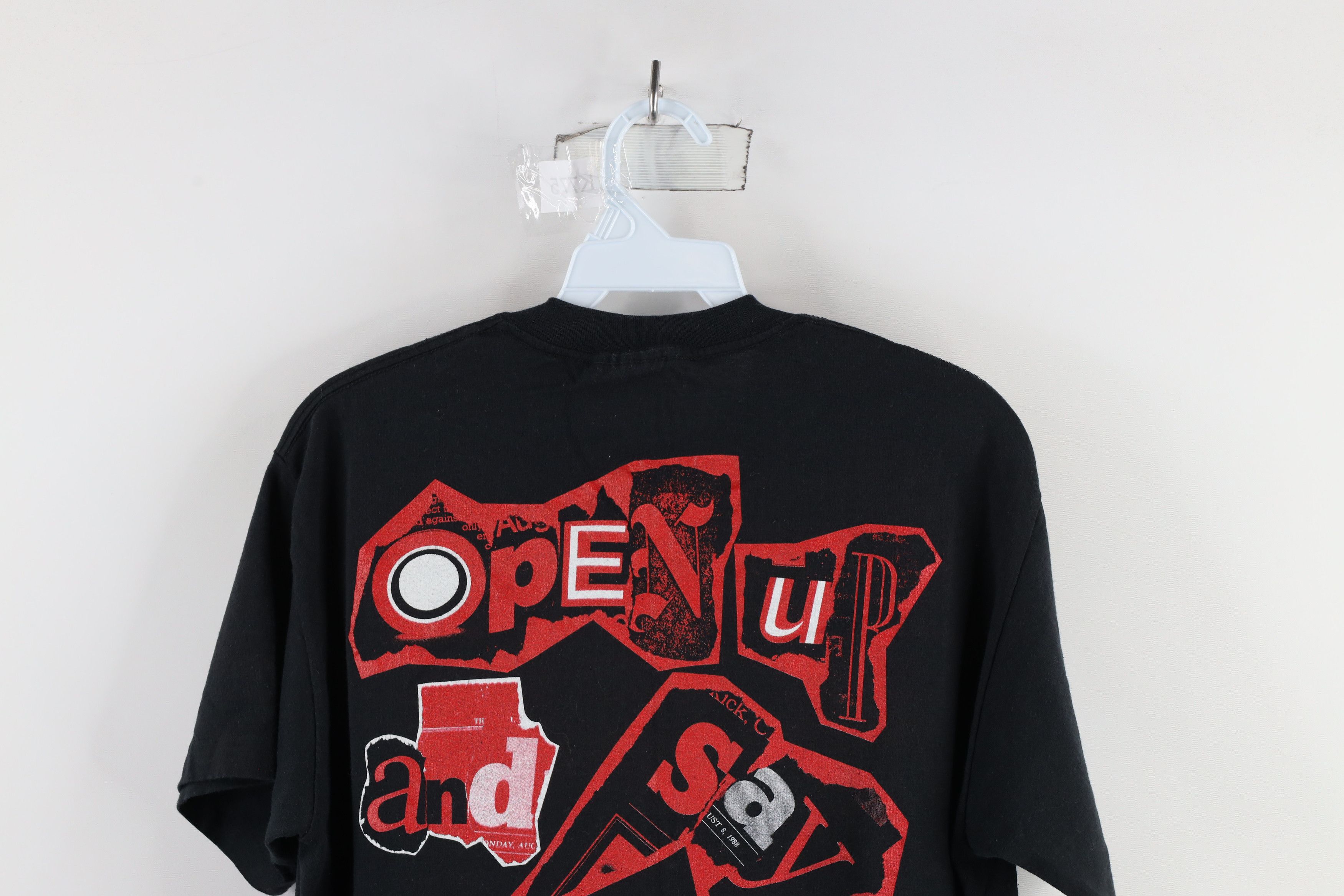 Vintage Vintage 80s Up and Say Ahh Tour PoisonBand T-Shirt Black USA Size US L / EU 52-54 / 3 - 10 Thumbnail