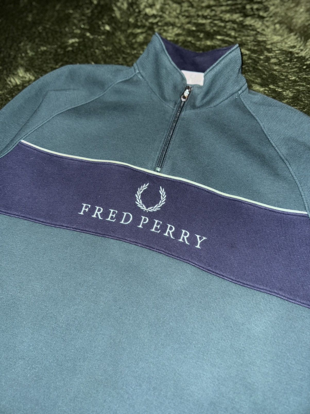 Fred Perry [L] Fred Perry Japan Sample Embroidered Quarter-Zip Size US L / EU 52-54 / 3 - 2 Thumbnail