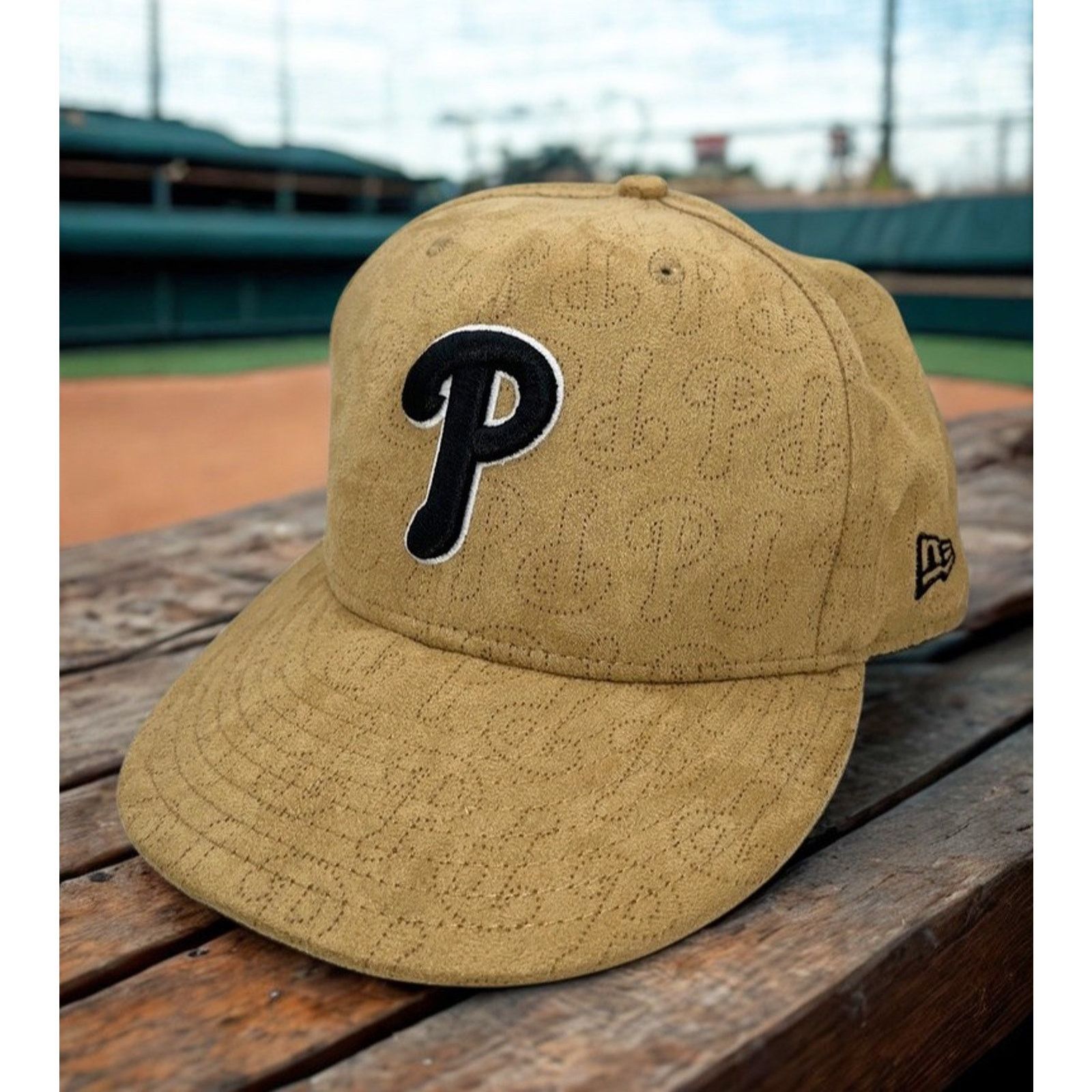 New Era Philadelphia Phillies New Era 59FIFTY Suede Fitted Hat 7 1/8 Size ONE SIZE - 1 Thumbnail