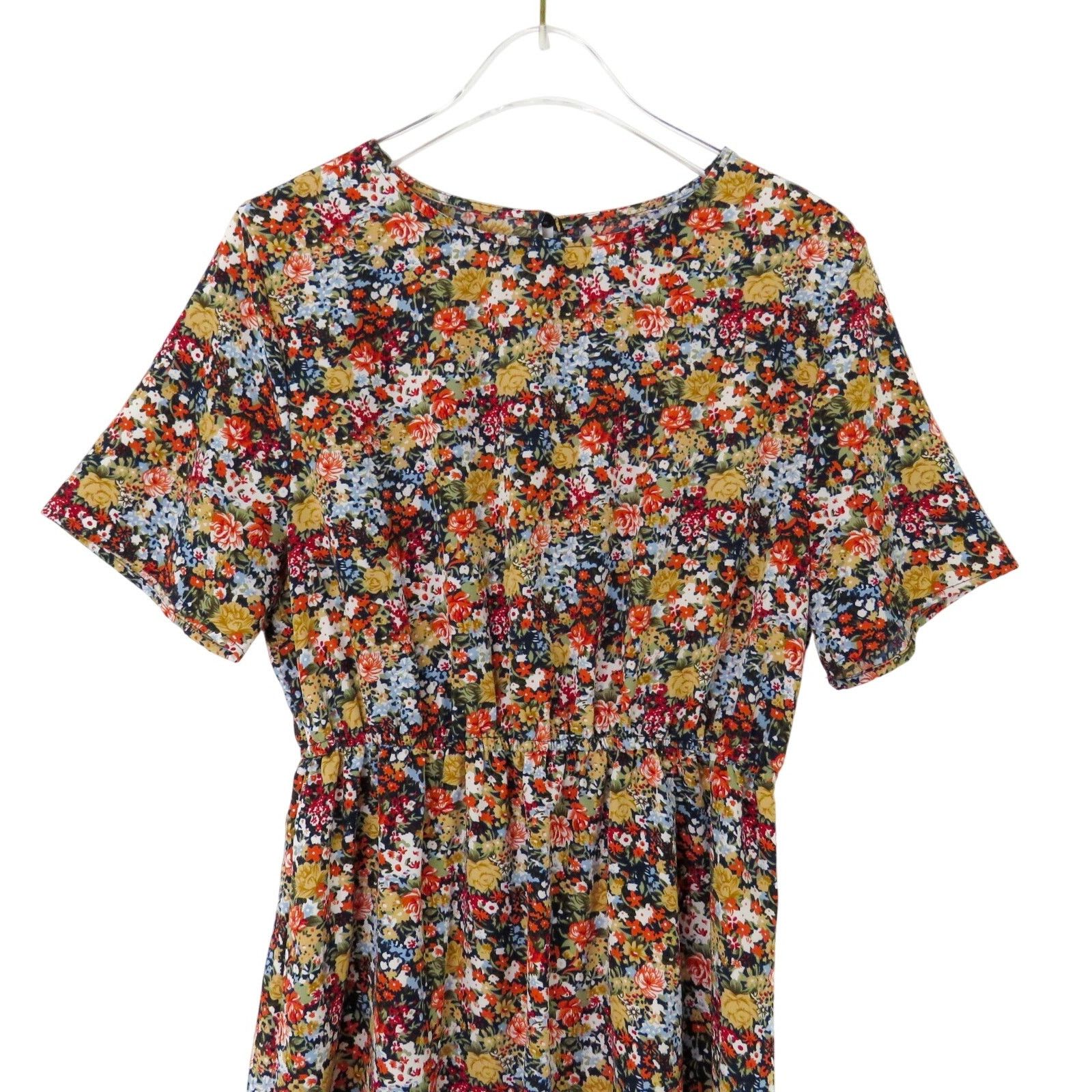 Shein Shein Clasi Ditsy Floral Keyhole Back Midi Dress Medium Size M / US 6-8 / IT 42-44 - 5 Thumbnail
