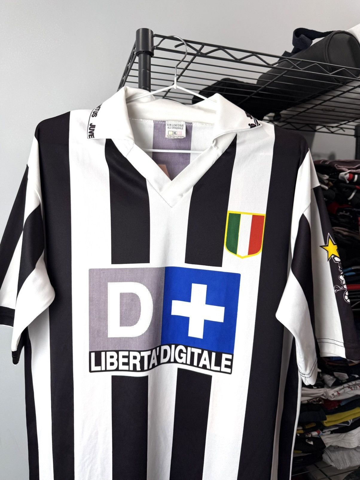 Vintage Rare 1990’s Vintage Juventus Zidane Soccer Jersey T Shirt Size US XL / EU 56 / 4 - 3 Thumbnail