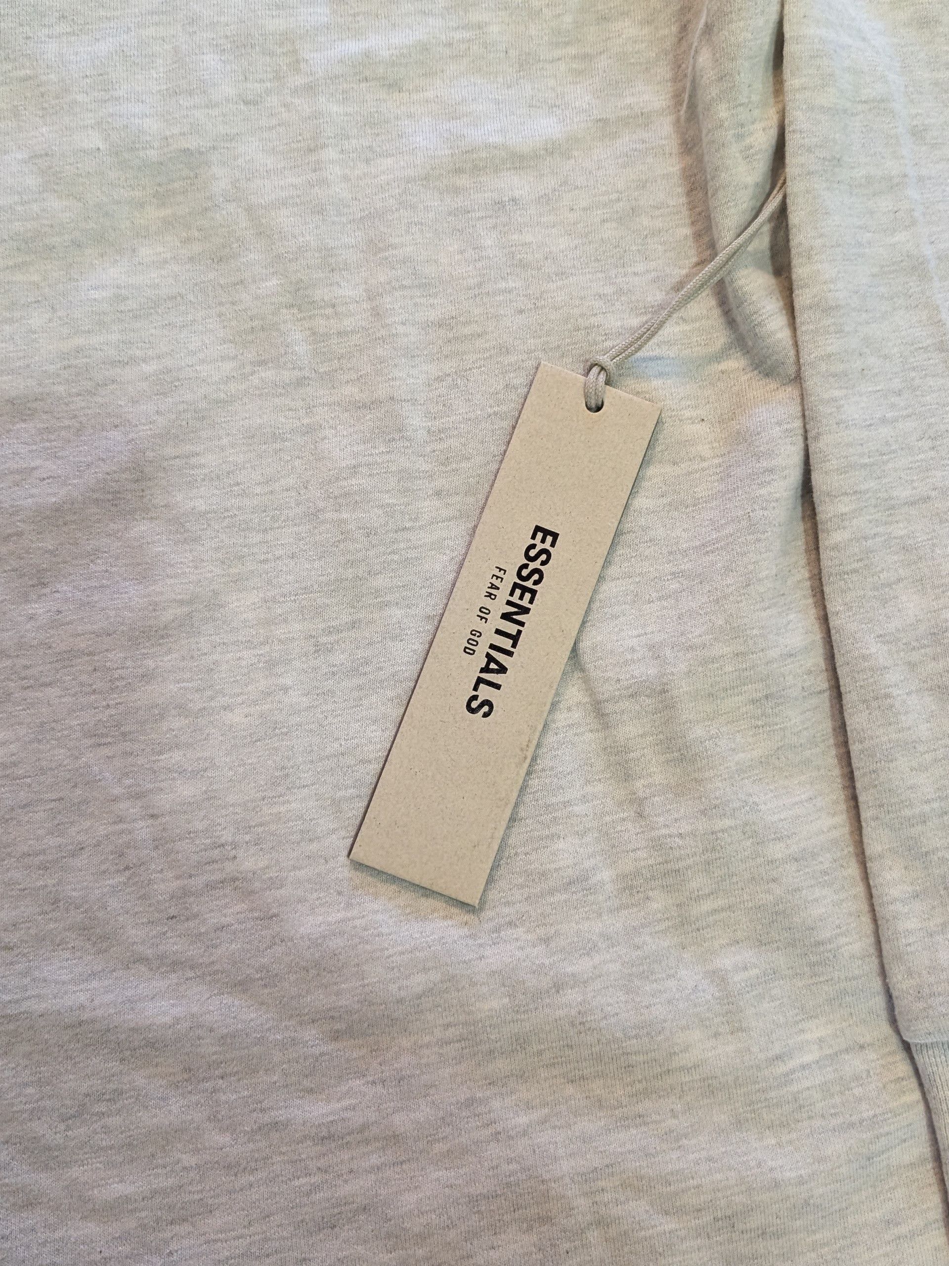 Essentials Fear of God Essentials Oatmeal Long Sleeve Shirt Size S Size US S / EU 44-46 / 1 - 2 Thumbnail