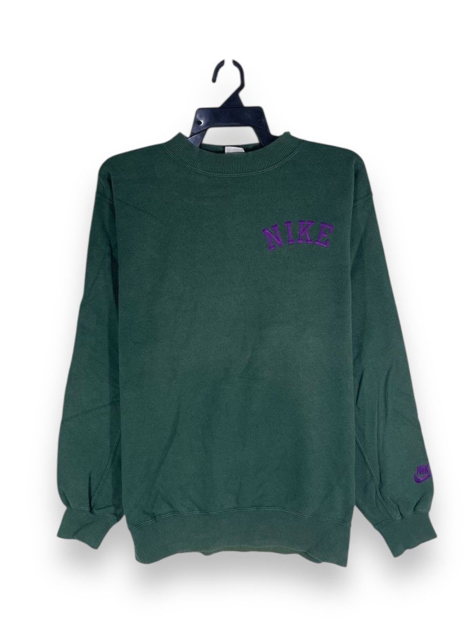 Nike Vintage nike logo sweatshirt sun faded Size US L / EU 52-54 / 3 - 1 Thumbnail