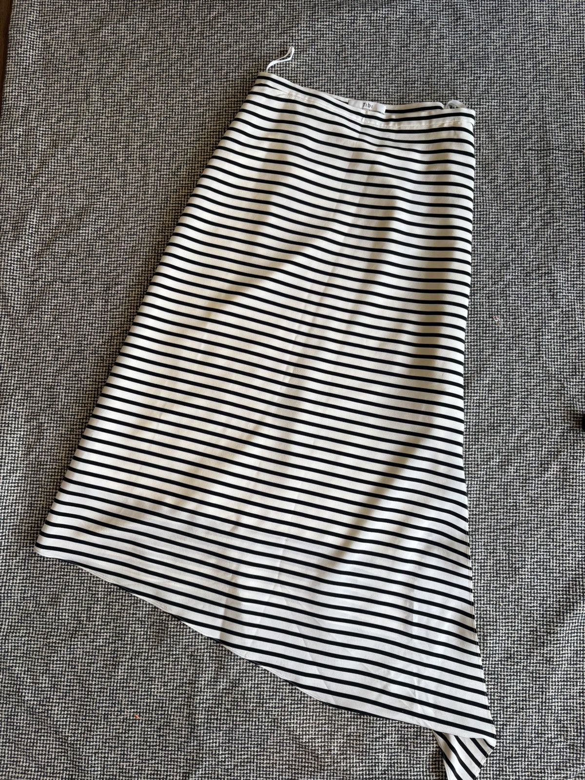 Tibi Tibi Asymmetrical Silk Maxi Skirt Size 4 Size 28" / US 6 / IT 42 - 2 Thumbnail