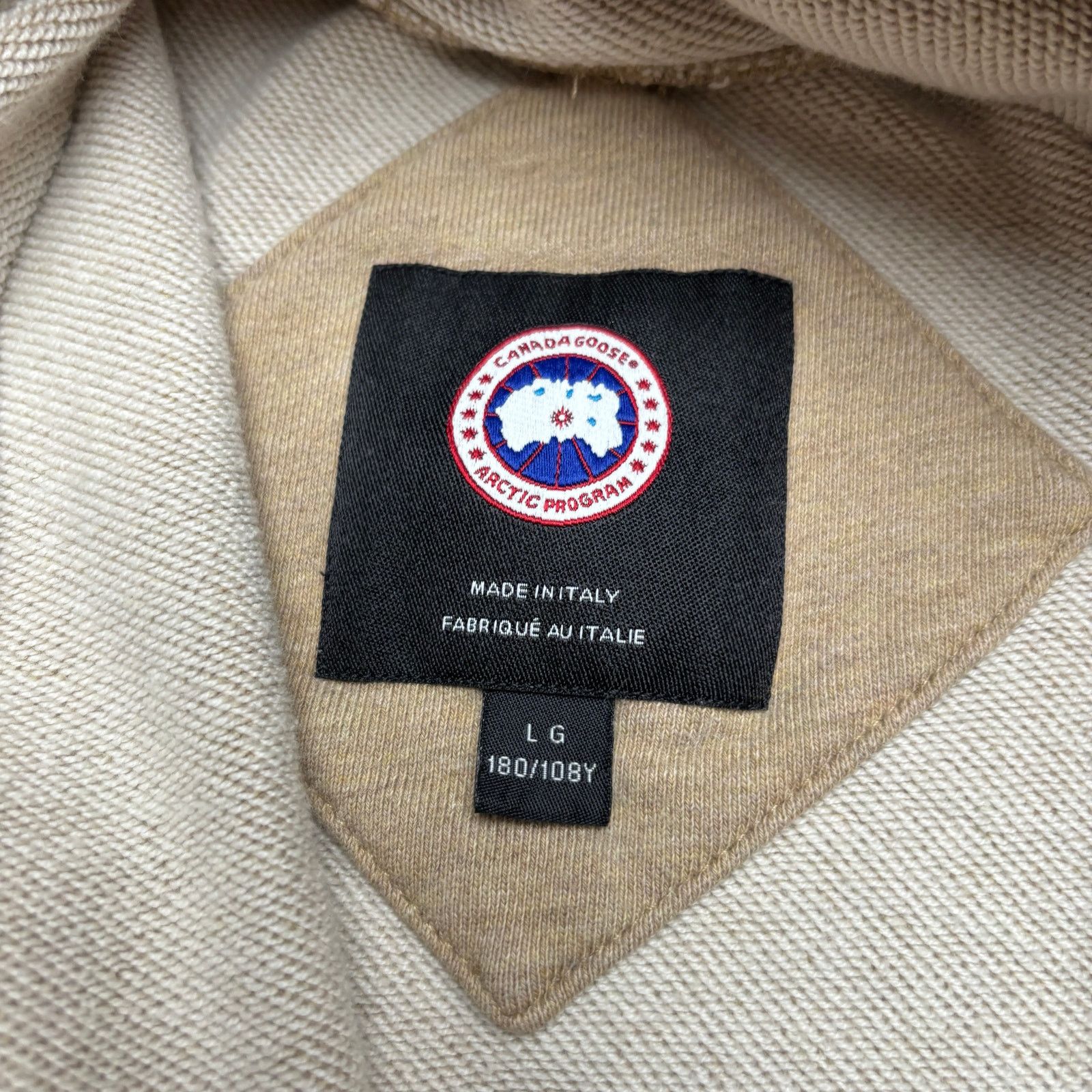 Canada Goose Canada Goose Arctic Logo Patch Hoodie Large Made in Italy Size US L / EU 52-54 / 3 - 5 Thumbnail