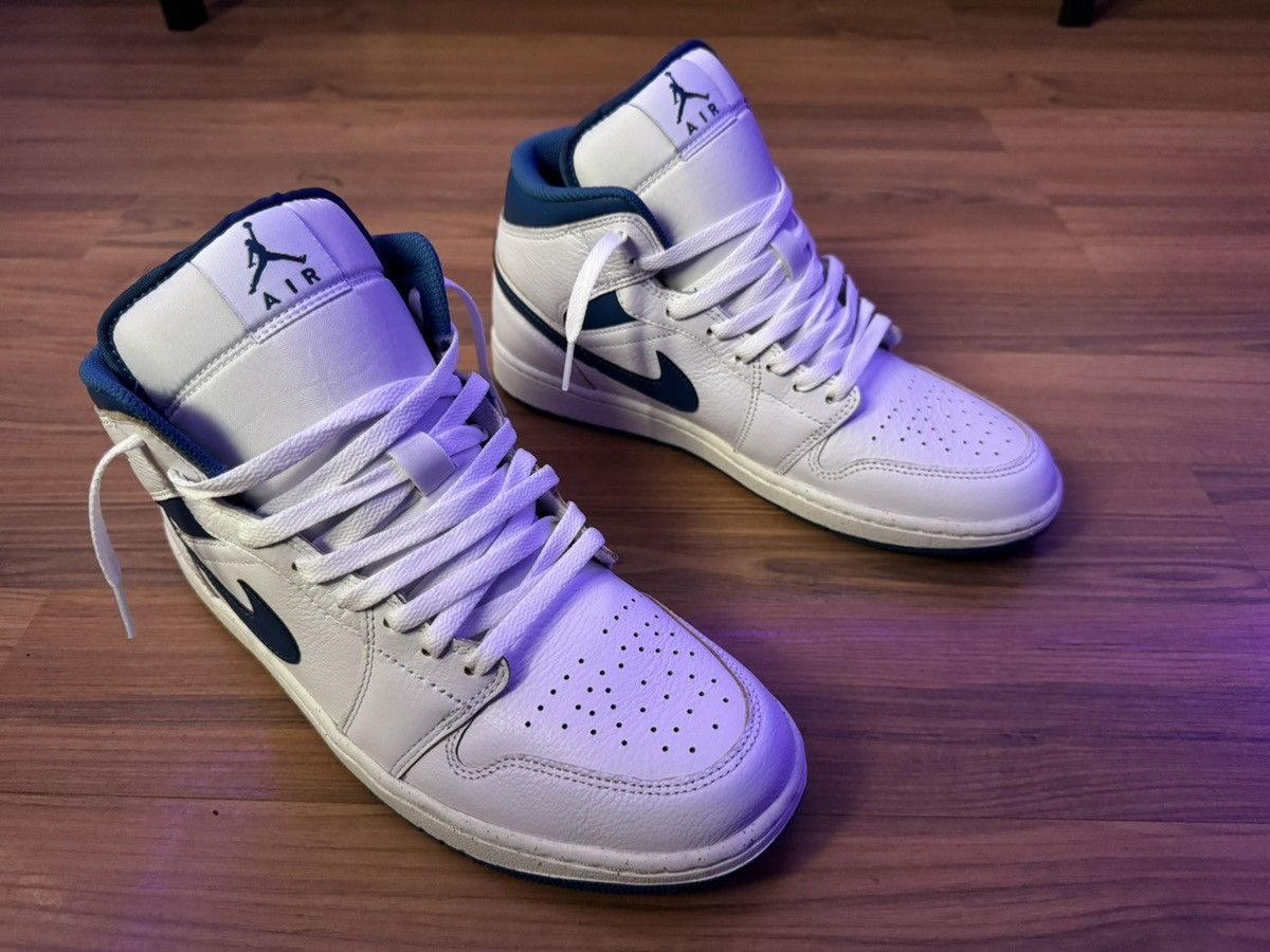 Nike Air Jordan 1 Mid SE Size US 10 / EU 43 - 3 Thumbnail