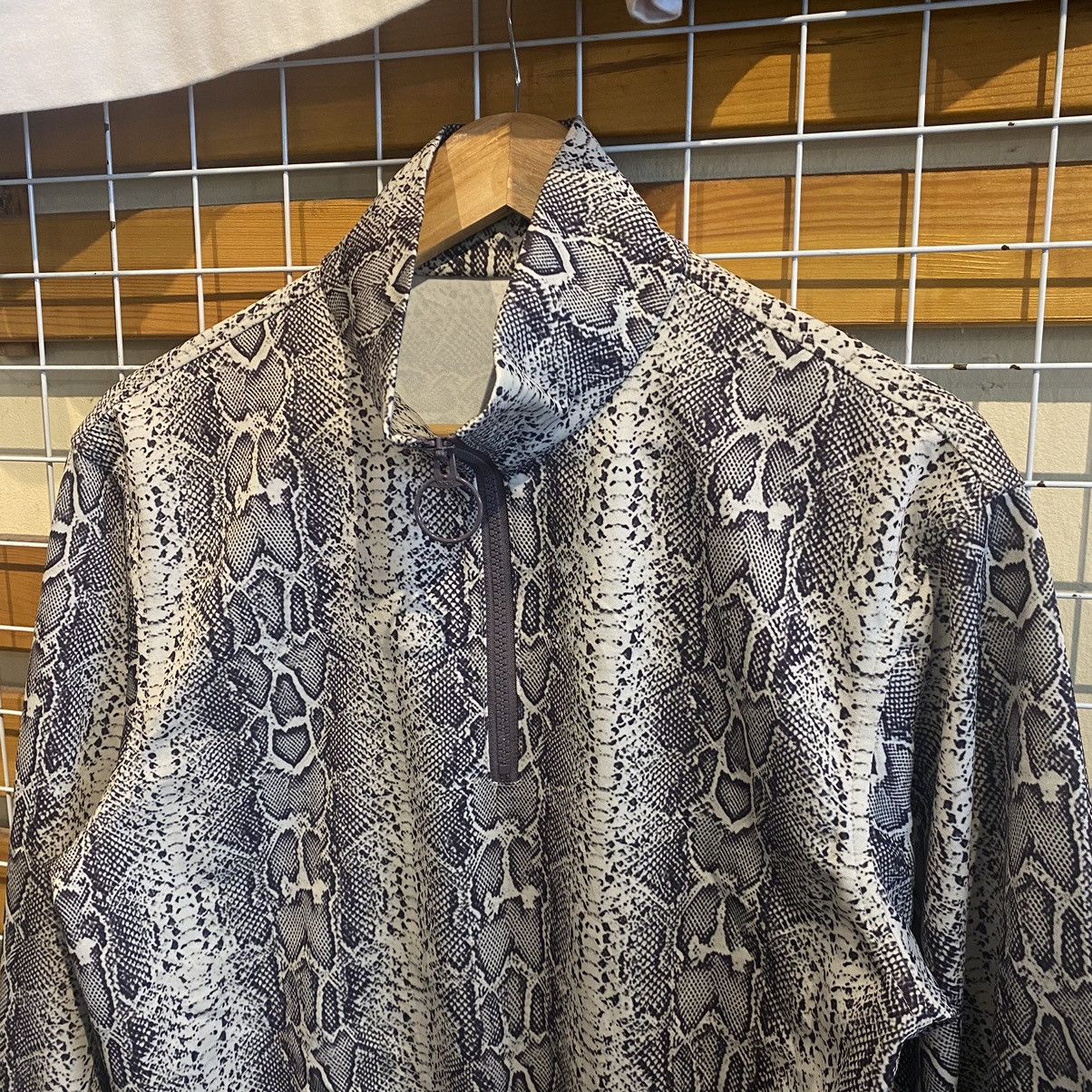 G.V.G.V. × Japanese Brand GVGV Japanese Brand Snakeskin Design Half Zipper Sweaters Size US XS / EU 42 / 0 - 3 Thumbnail