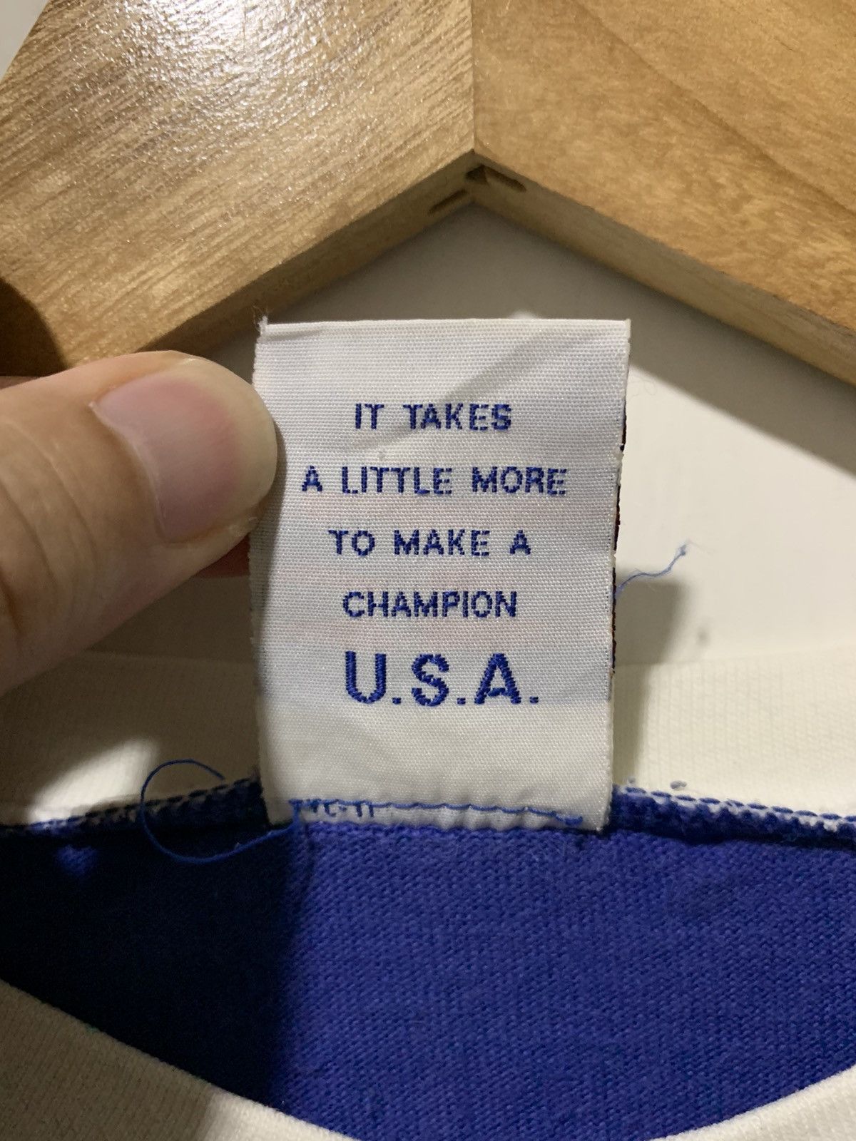 Champion Vintage Champion Tee size L Size US L / EU 52-54 / 3 - 9 Thumbnail