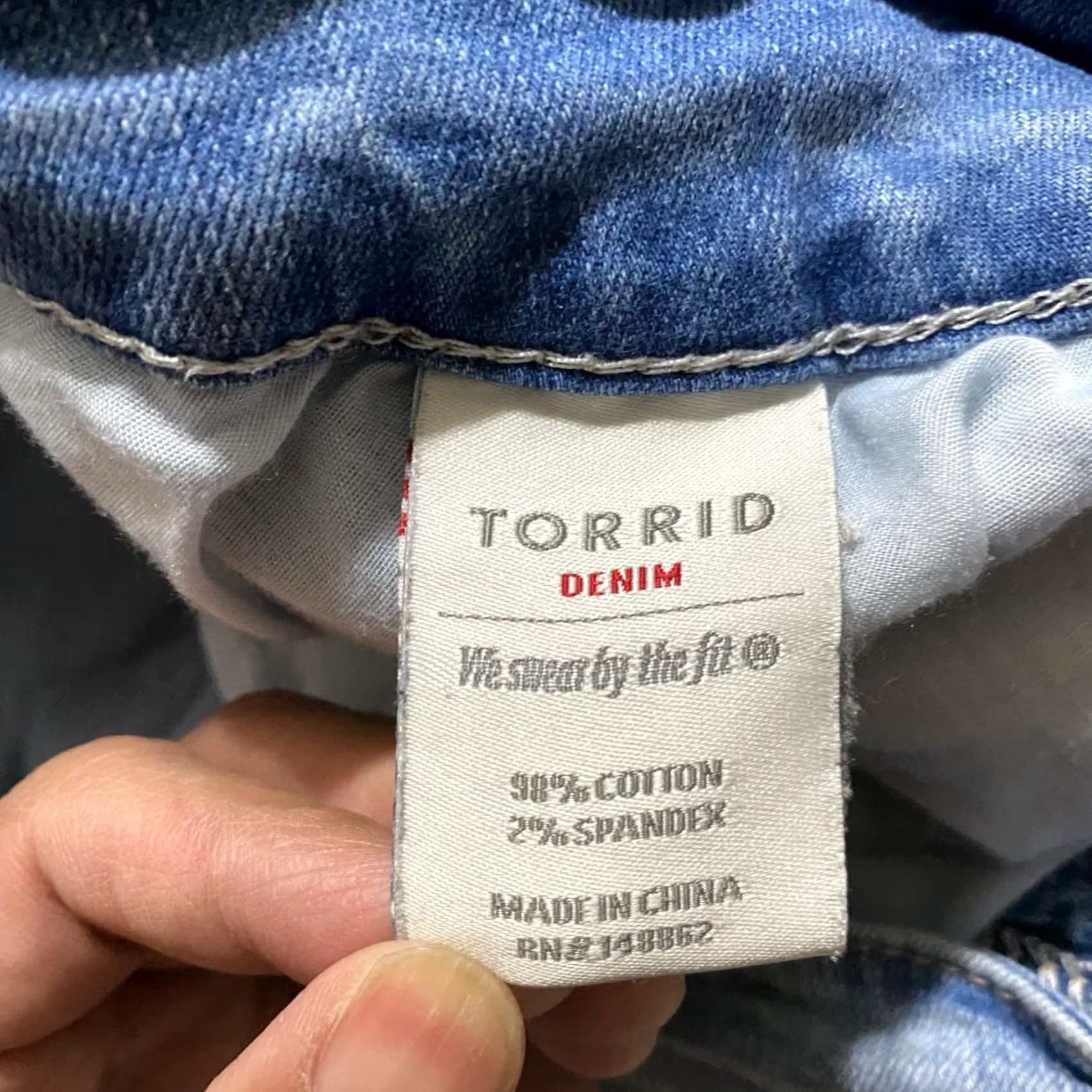 Torrid Torrid Plus 24 Denim Shorts Jean 3in Inseam High Rise Cut-Off Blue Elastic Pockets 5-Pocket Womens Jeans Shorts Regular Rise Vintage: No Size 42" / US 20 - 4 Thumbnail