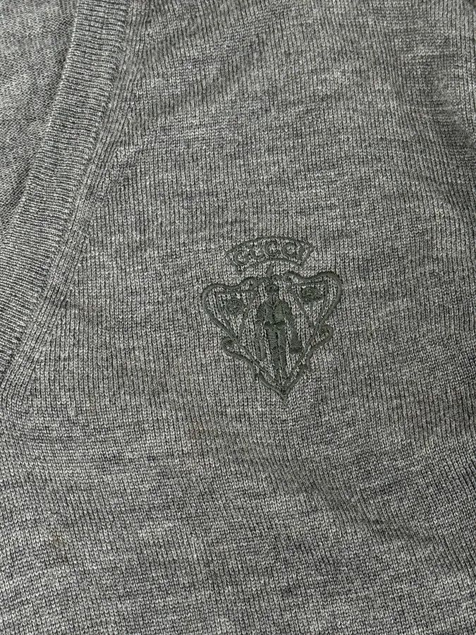 Gucci SS2009 Gucci Grey Embroidered Knight Logo V-Neck Sweater Size US M / EU 48-50 / 2 - 7 Thumbnail