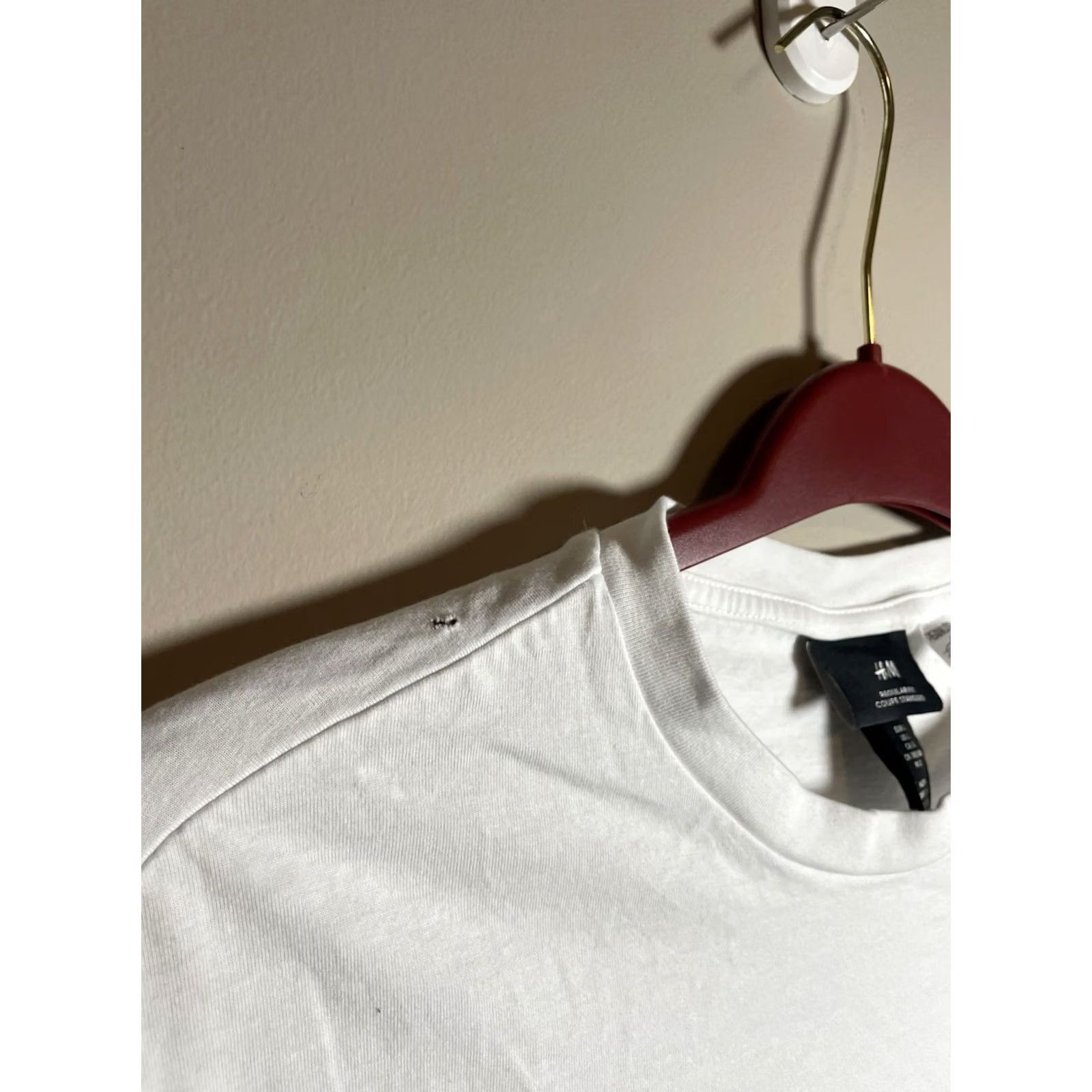 Peanuts VINTAGE Peanuts Snoopy Smiley Face Graphic Shirt Men L White 27" 20" Pit Snoopy Shirt Mens L White Size US L / EU 52-54 / 3 - 3 Thumbnail