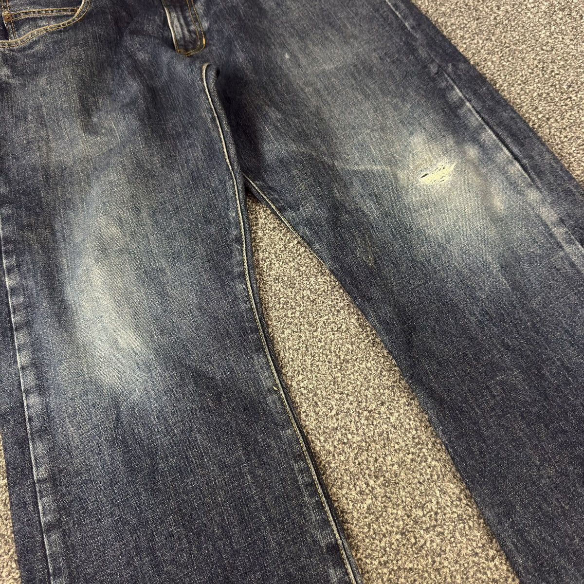 Tommy Jeans Vintage 90s Tommy Paint Distressed Denim Size US 34 / EU 50 - 5 Thumbnail