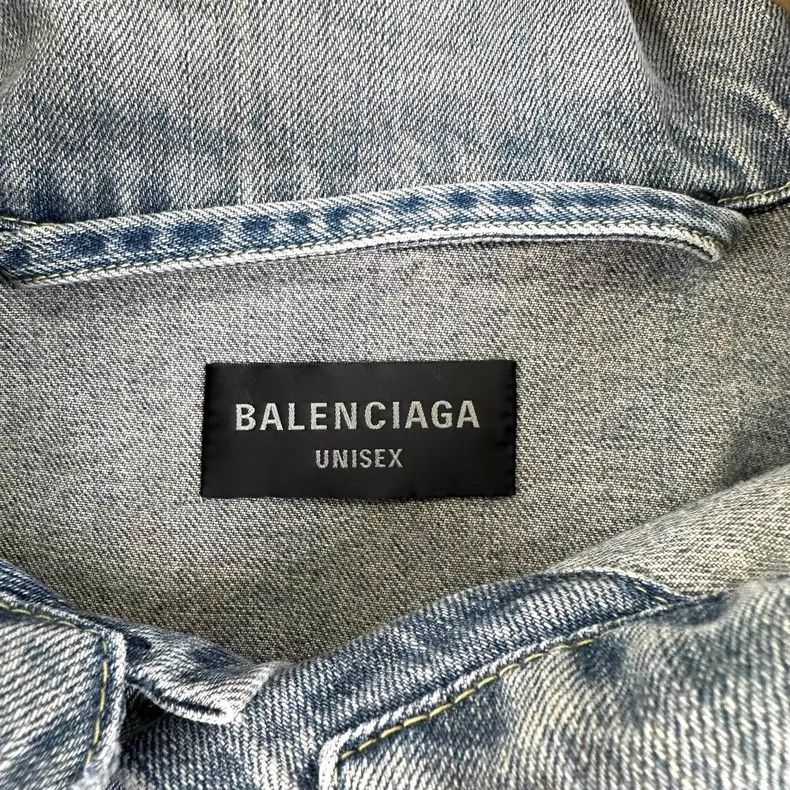 Balenciaga Balenciaga Washed and Aged Off-Shoulder Irregular Jacket D Size US S / EU 44-46 / 1 - 4 Thumbnail