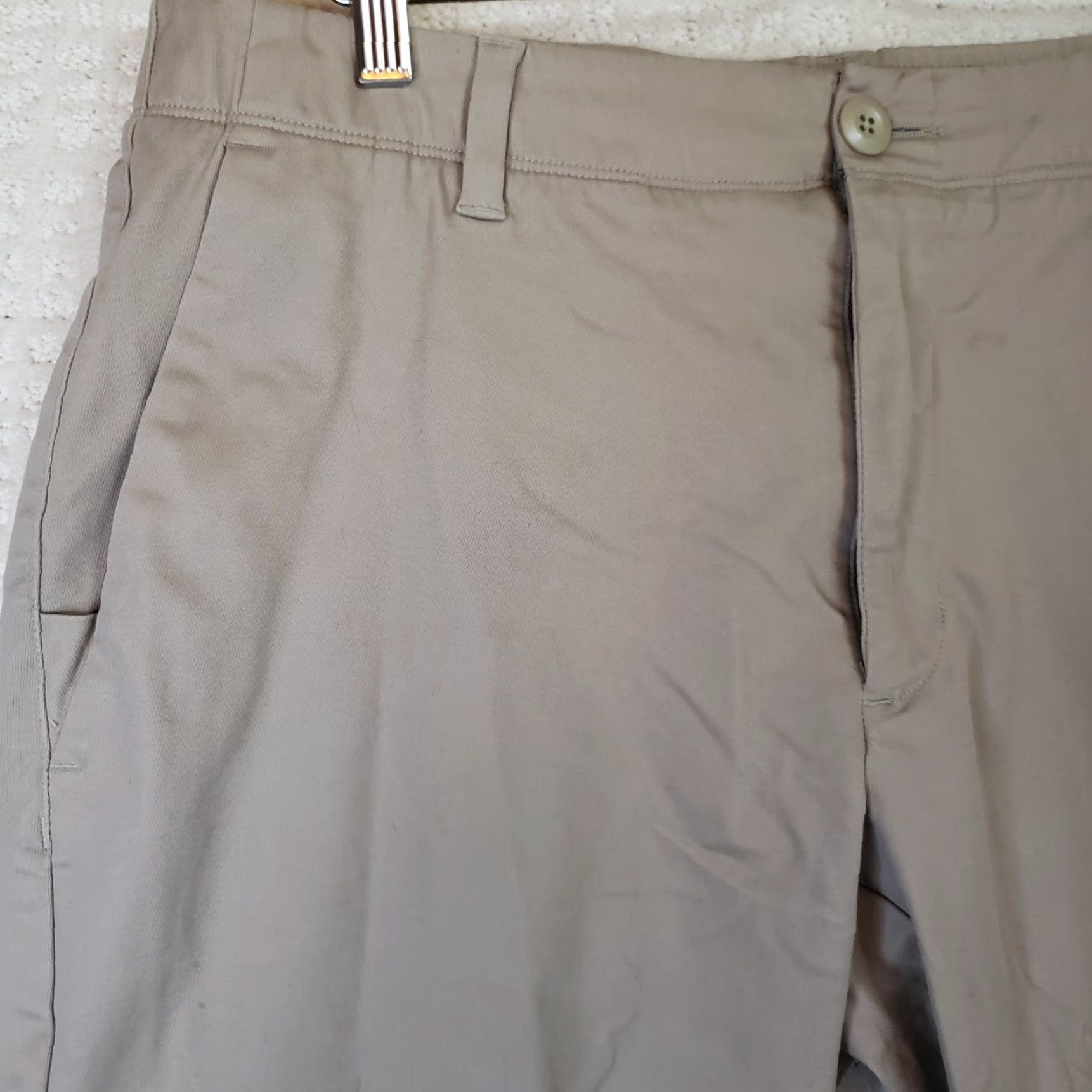 Under Armour Under Armour Chino Pants Men's Size 36 Regular Beige Stretch Golf Pants Straight Leg Slip Pocket UA Embroidered 34" Inseam Golf Theme Size US 36 / EU 52 - 4 Thumbnail