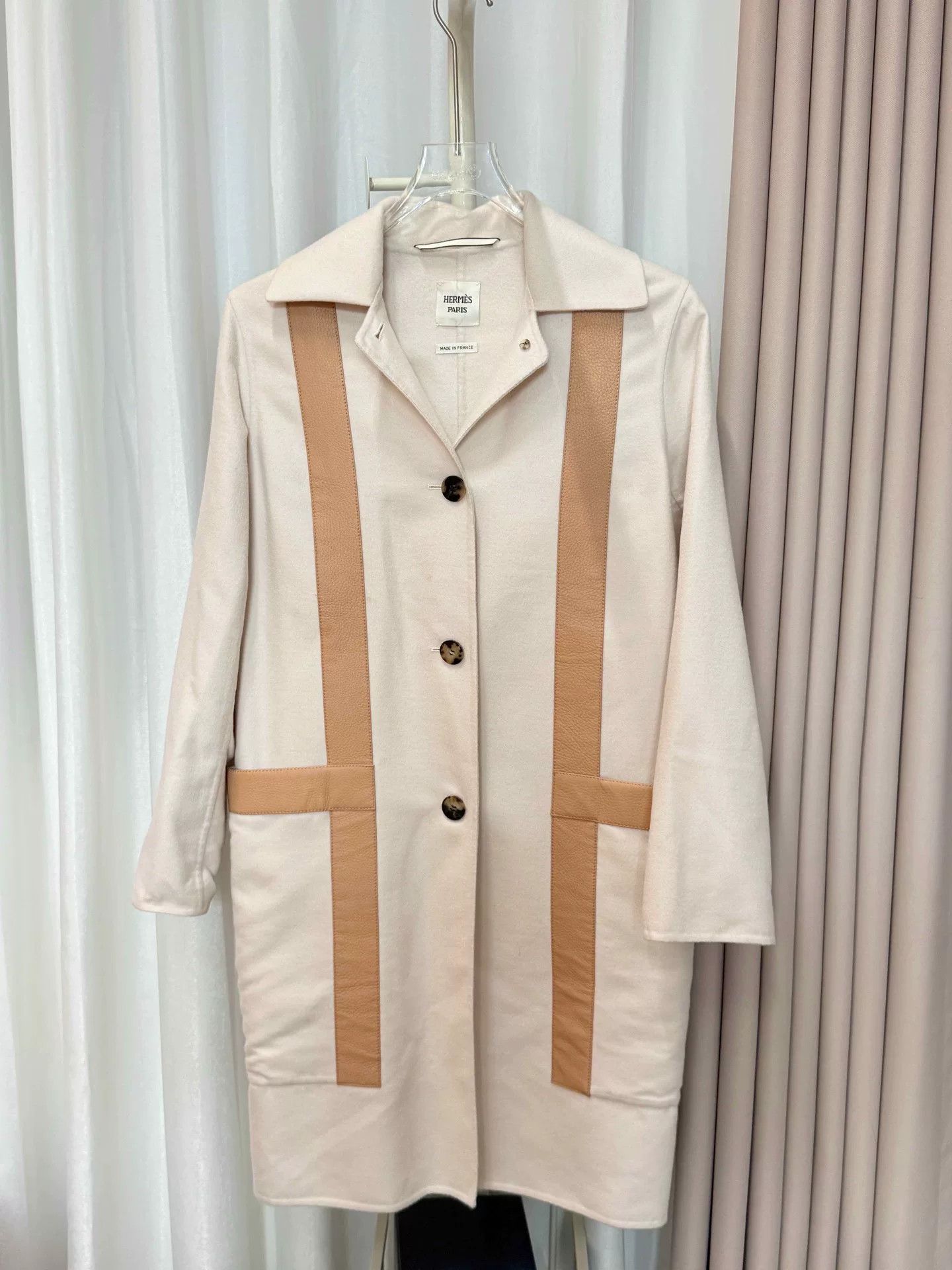 Hermes hermes striped beige and white cashmere coat Size US S / EU 44-46 / 1 - 1 Thumbnail