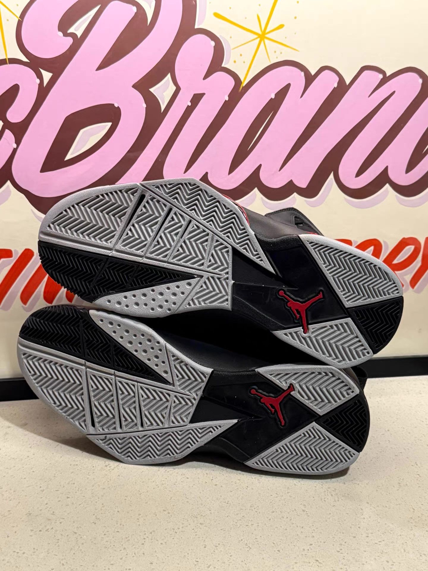 Nike Jordan True Flight basketball shoes。 Ｑ20 Size US 7.5 / EU 40-41 - 3 Thumbnail