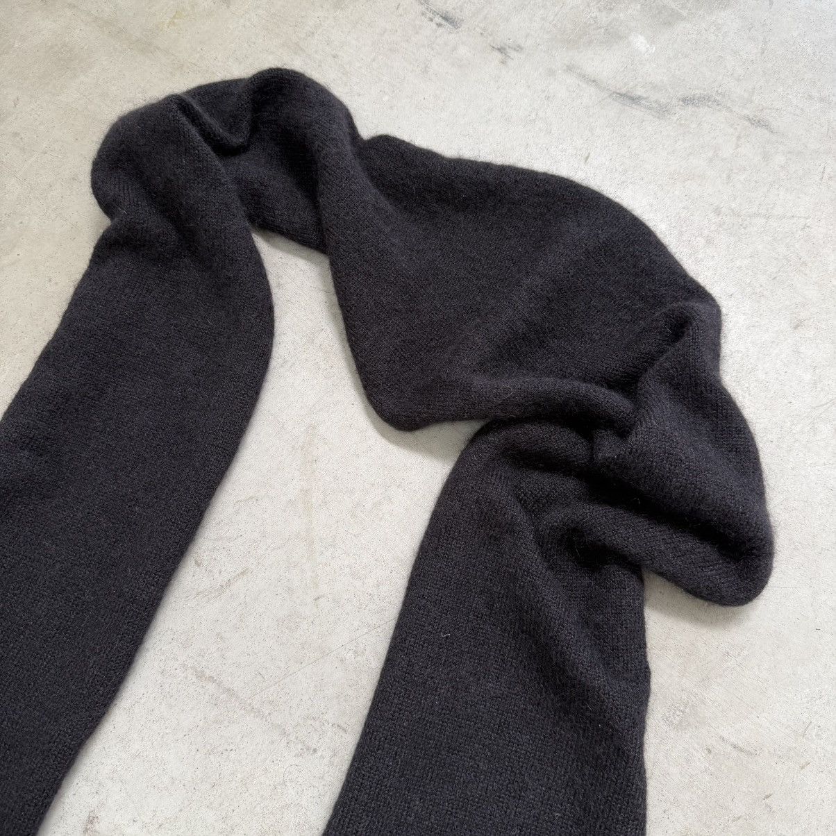 Givenchy Givenchy Double Star Wool Scarf Black/Red Size ONE SIZE - 4 Thumbnail