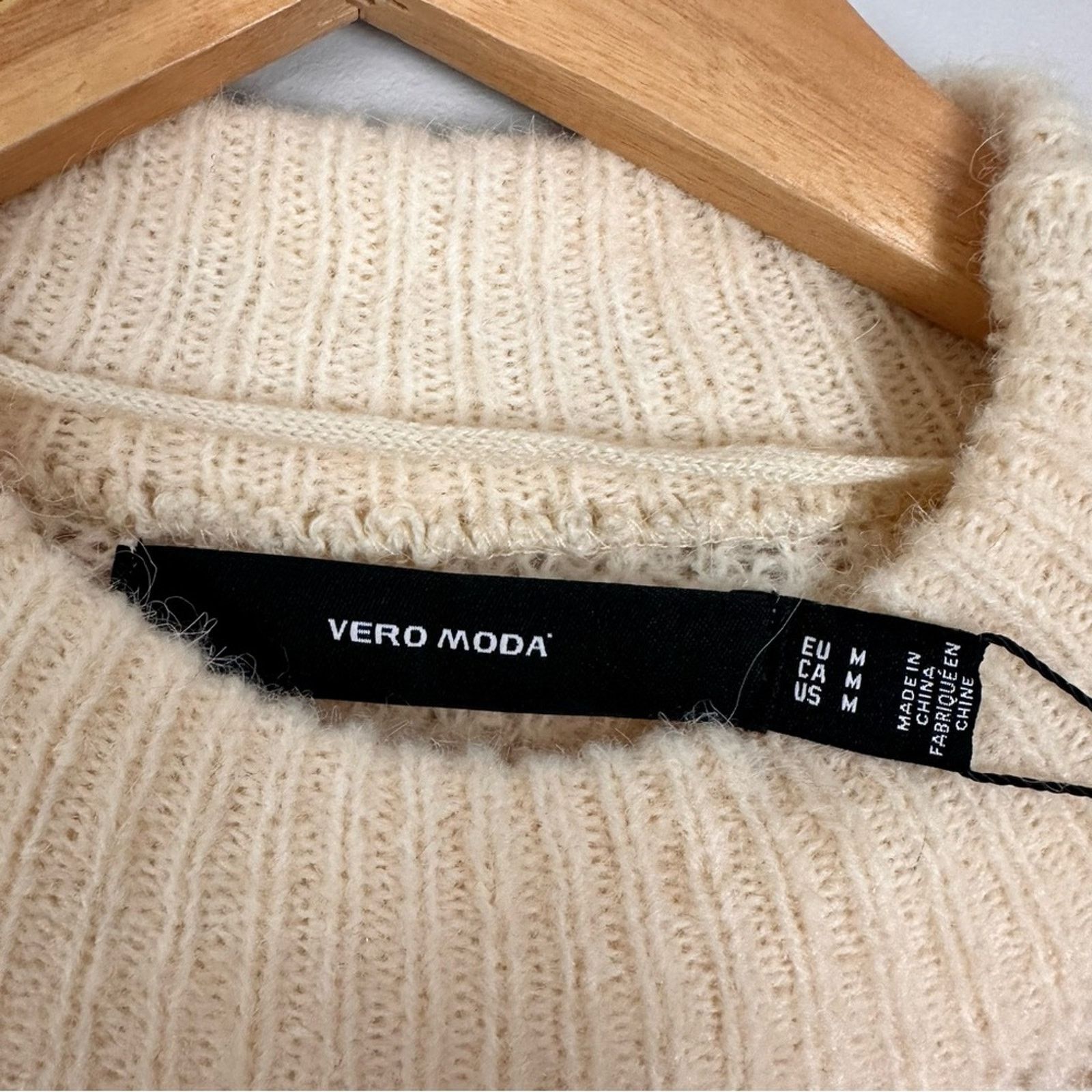 Other Vero Moda Daria Knit Sweater Vest Cream Size Medium NWT Size M / US 6-8 / IT 42-44 - 2 Thumbnail