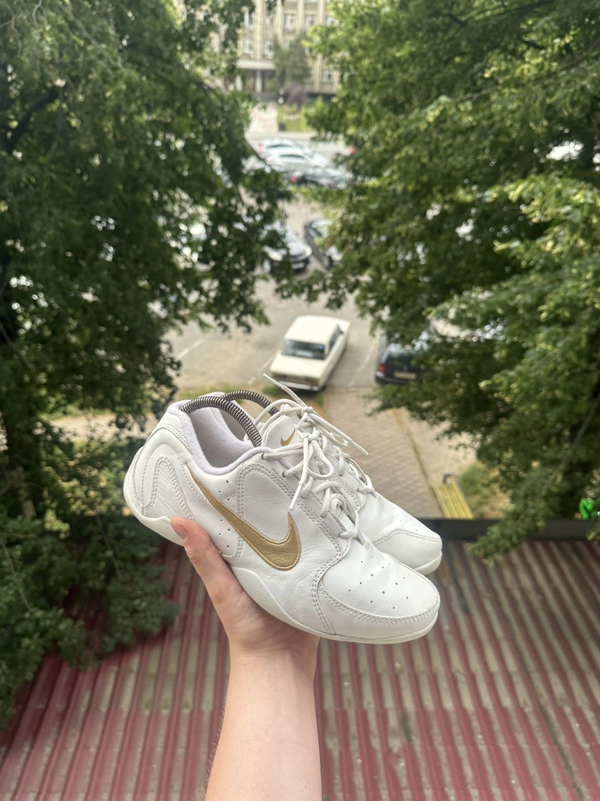 Nike Vintage Nike Sportswear Leather Sneakers Y2K Hype Style Size US 8.5 / EU 41-42 - 2 Thumbnail