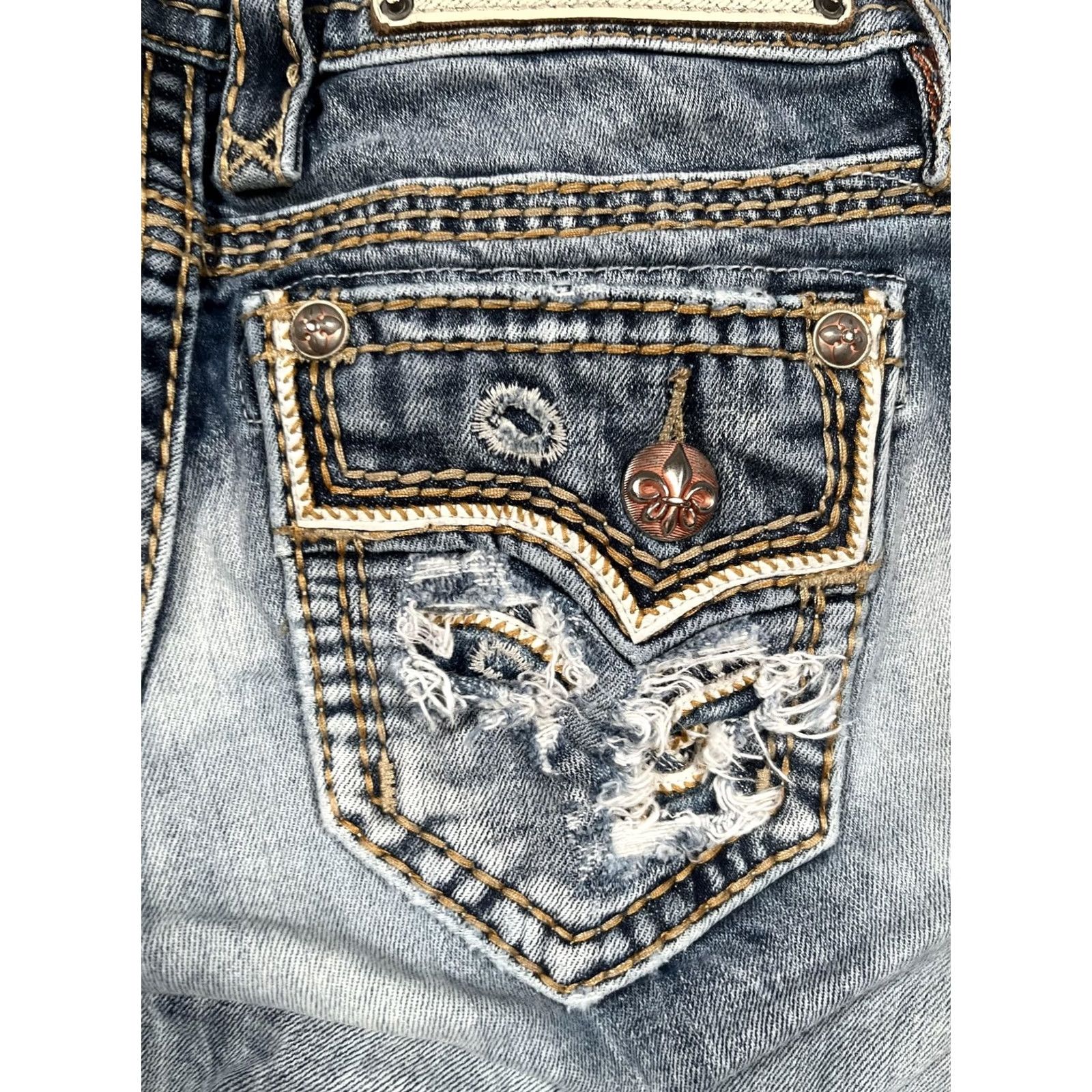 Vintage Rock Revival Jeans Womens 24 Blue Straight Distressed Embellished Flap Pockets Denim Medium Wash 32in Zip Mens? Wait. Size 42" / US 20 - 7 Thumbnail