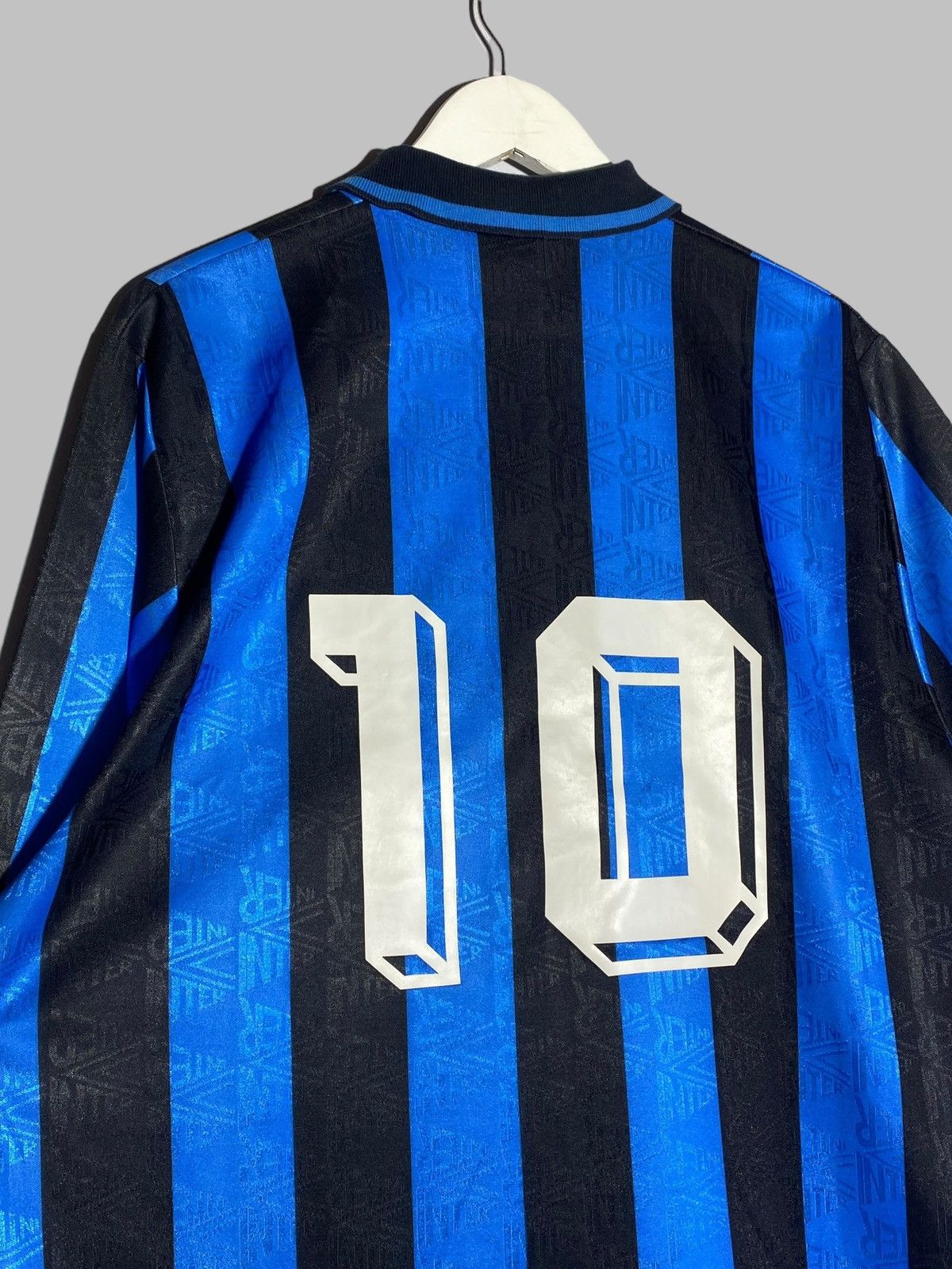 Umbro 🔥 INTER MILAN 1991/92 UMBRO FITGAR JERSEY Y2K ZLATAN CORE Size US XL / EU 56 / 4 - 13 Thumbnail