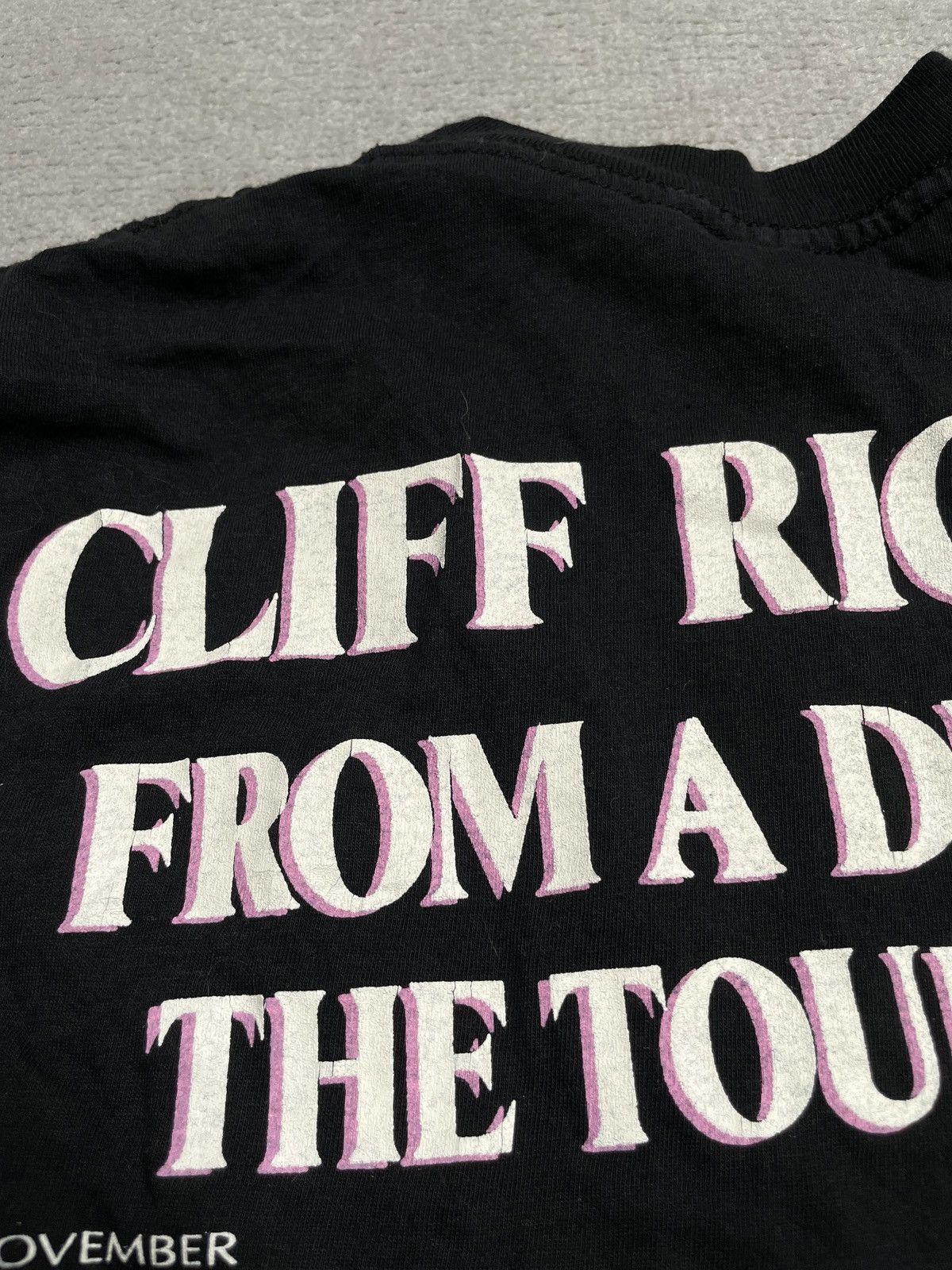 Band Tees Vintage Black T-Shirt Tee Cliff Richard 1990/91 Tour Size US M / EU 48-50 / 2 - 7 Thumbnail