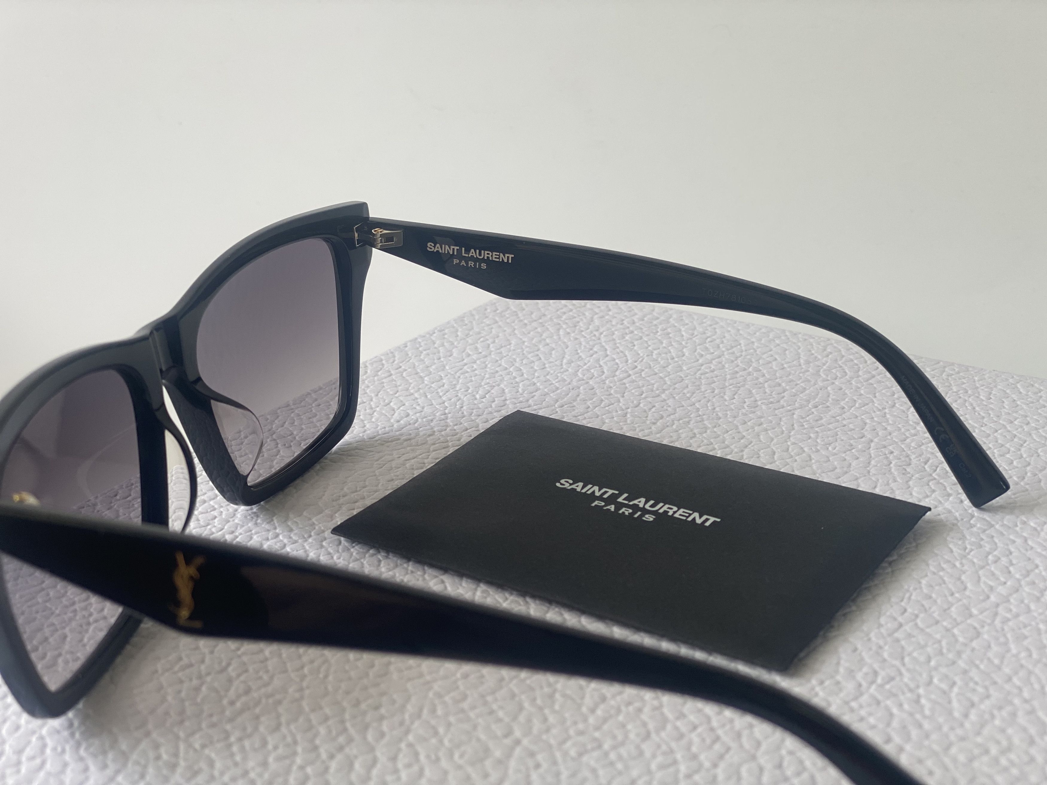 Saint Laurent Paris Saint Laurent Monogram sunglasses Size ONE SIZE - 4 Thumbnail
