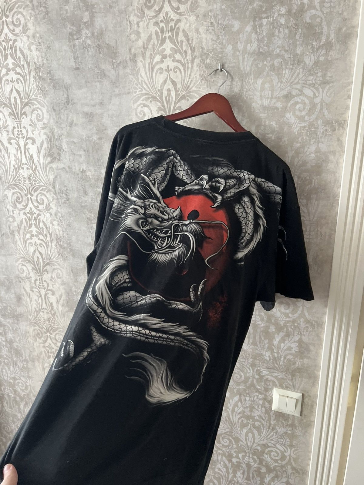 Vintage Vintage Y2K Dragon Graphic Tee Black Red Sun Japan Size US XXL / EU 58 / 5 - 11 Thumbnail