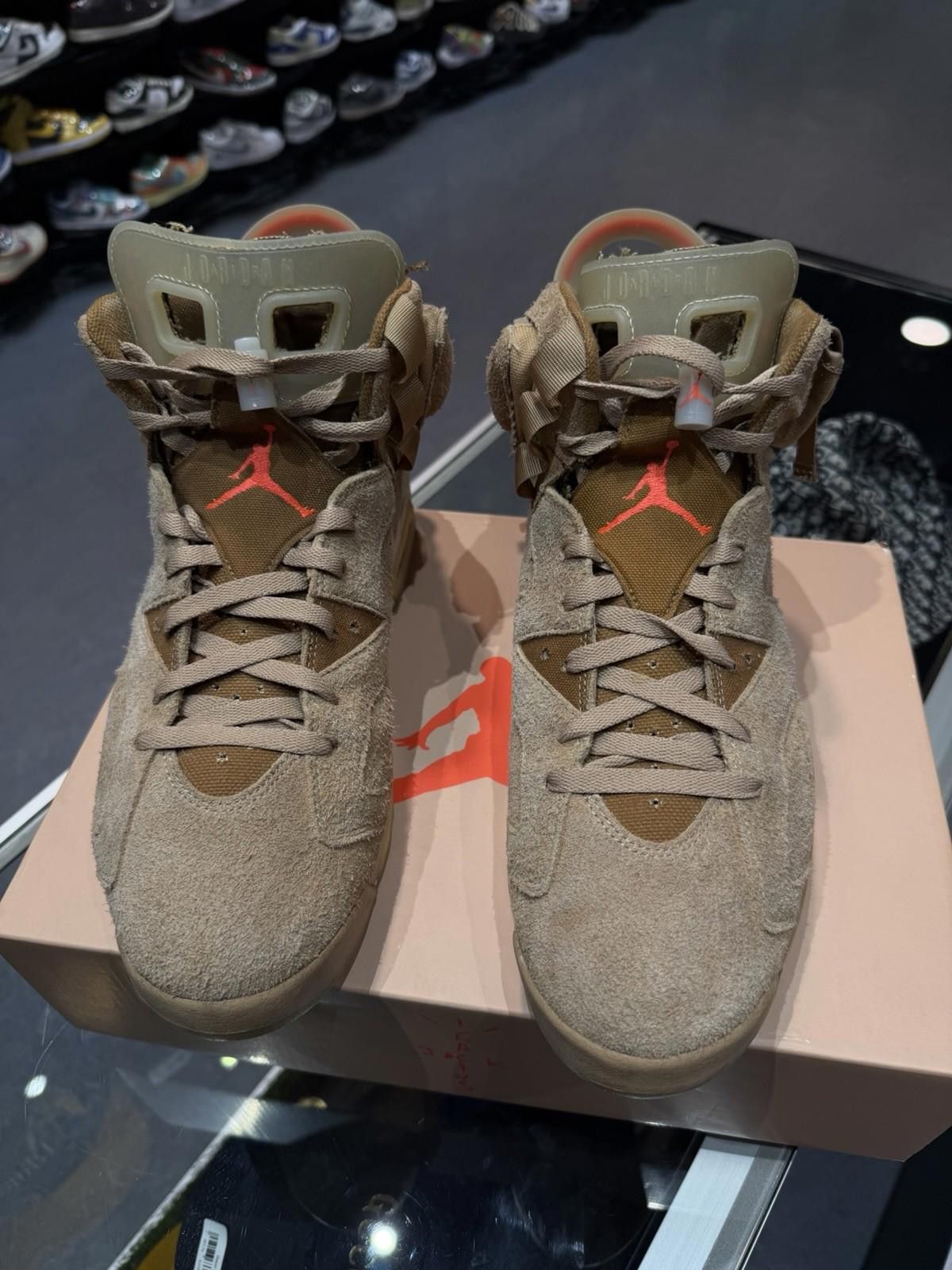 Jordan Brand Travis Scott x Air Jordan 6 Retro Men Size 13 British Khaki Size US 13 / EU 46 - 8 Thumbnail