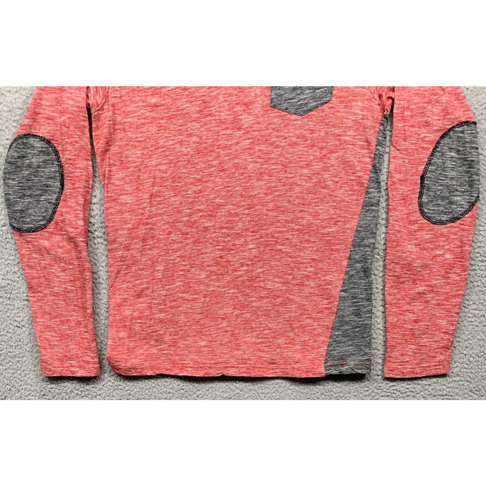 Vintage Broken Threads T-Shirt Men’s Small Heather Red & Black Pocket Long Sleeve Size US S / EU 44-46 / 1 - 3 Thumbnail
